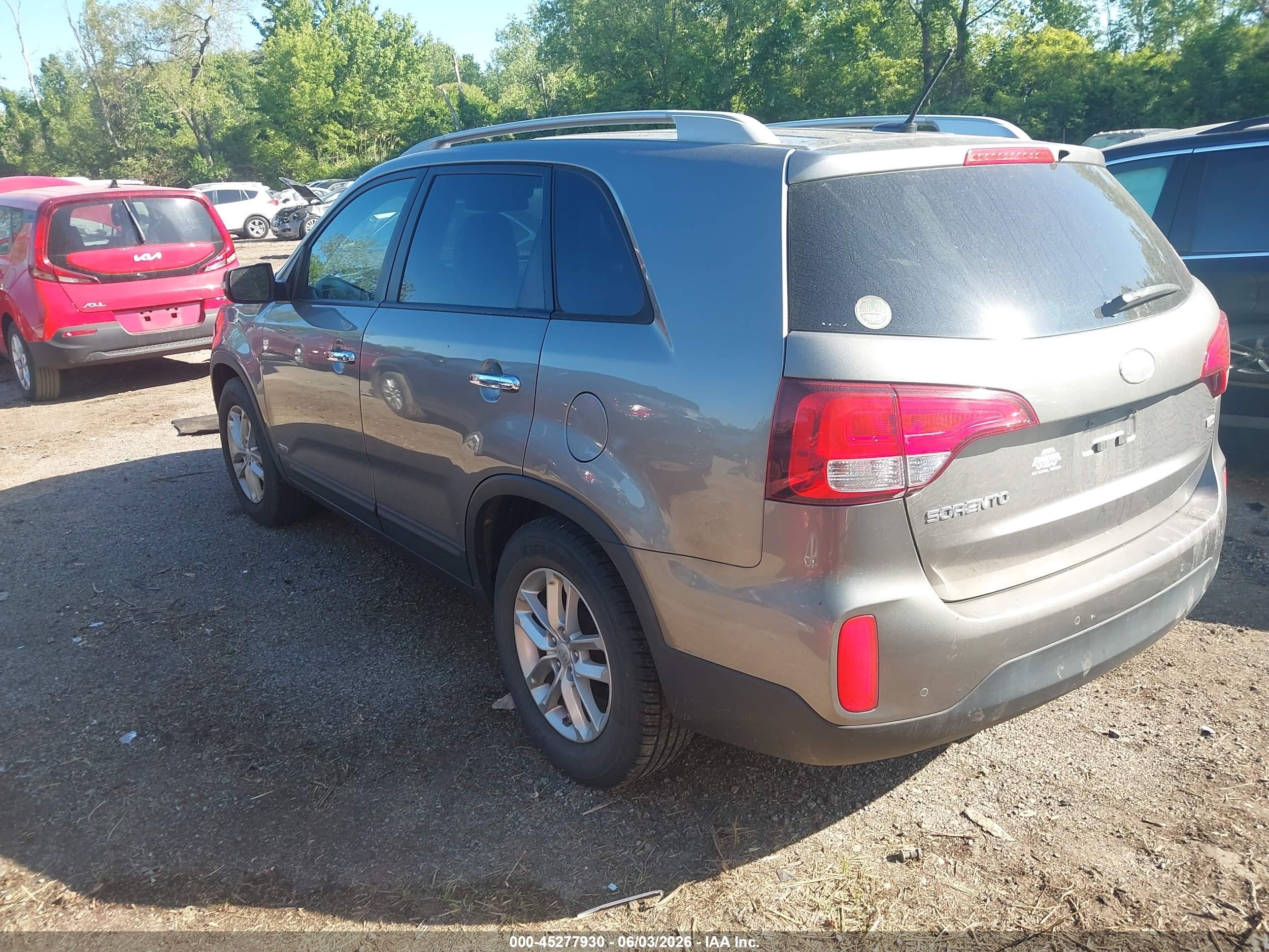 2015 Kia Sorento Lx Gray vin: 5XYKTCA63FG597538