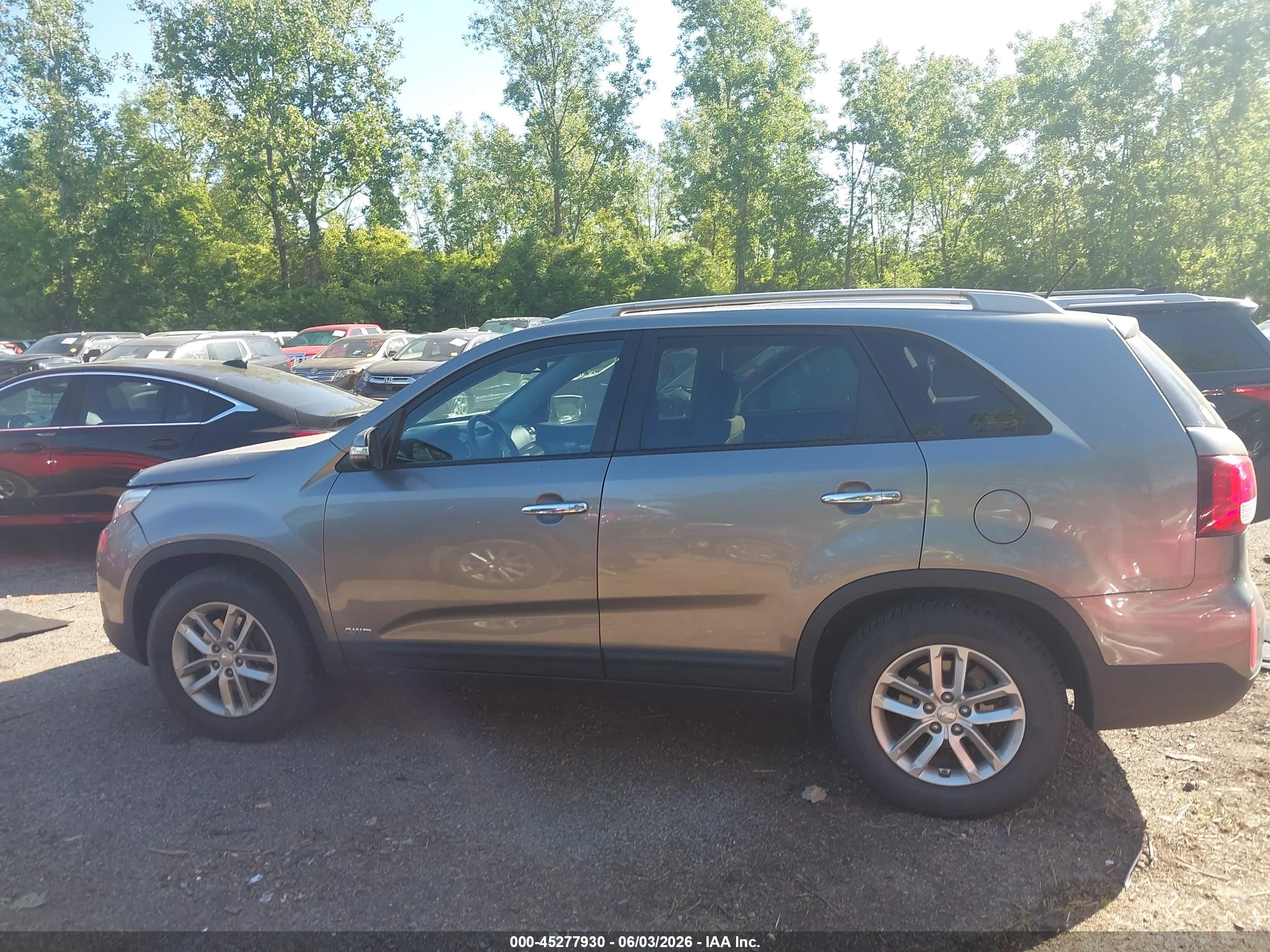 2015 Kia Sorento Lx Gray vin: 5XYKTCA63FG597538