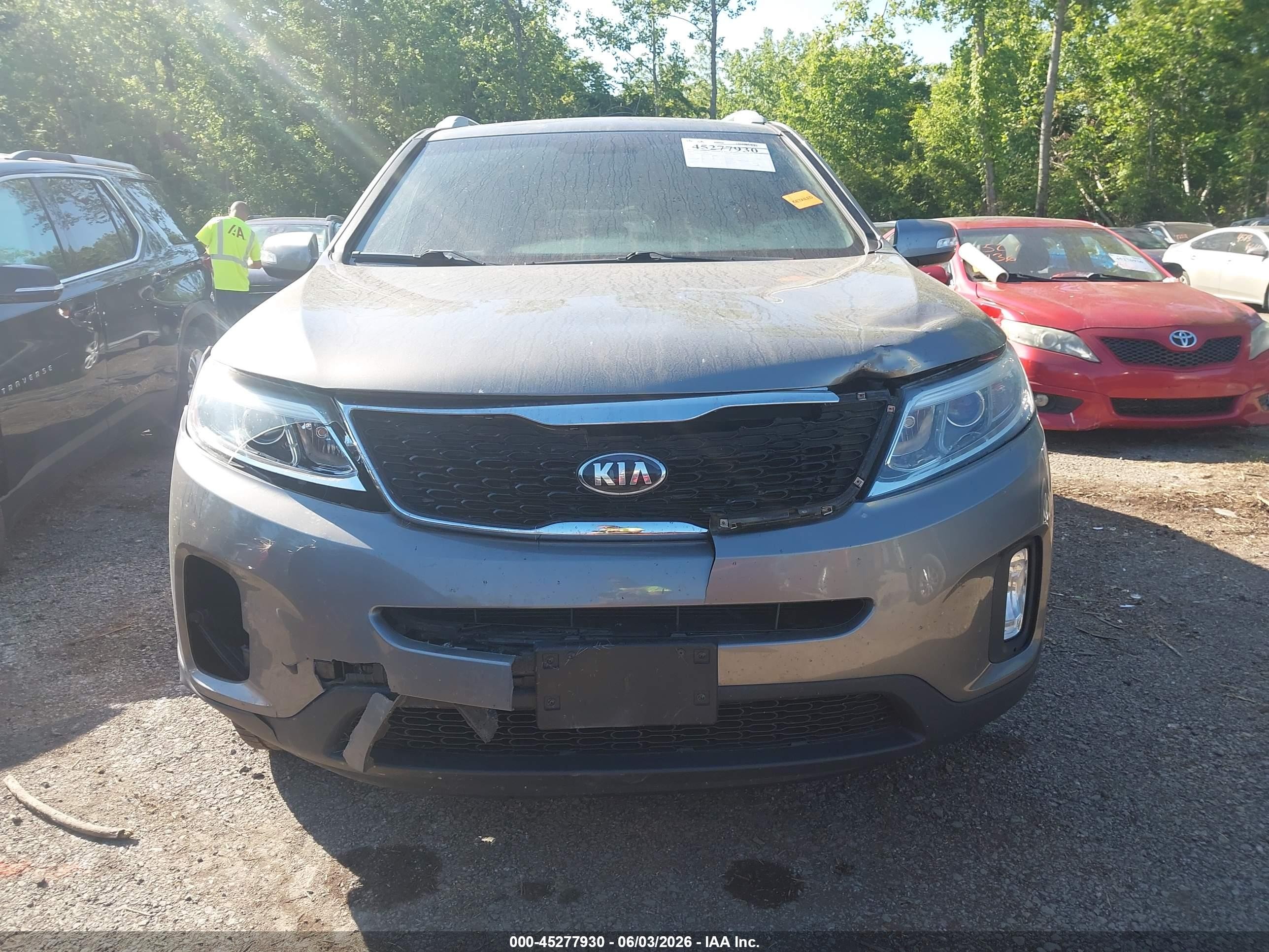 2015 Kia Sorento Lx Gray vin: 5XYKTCA63FG597538