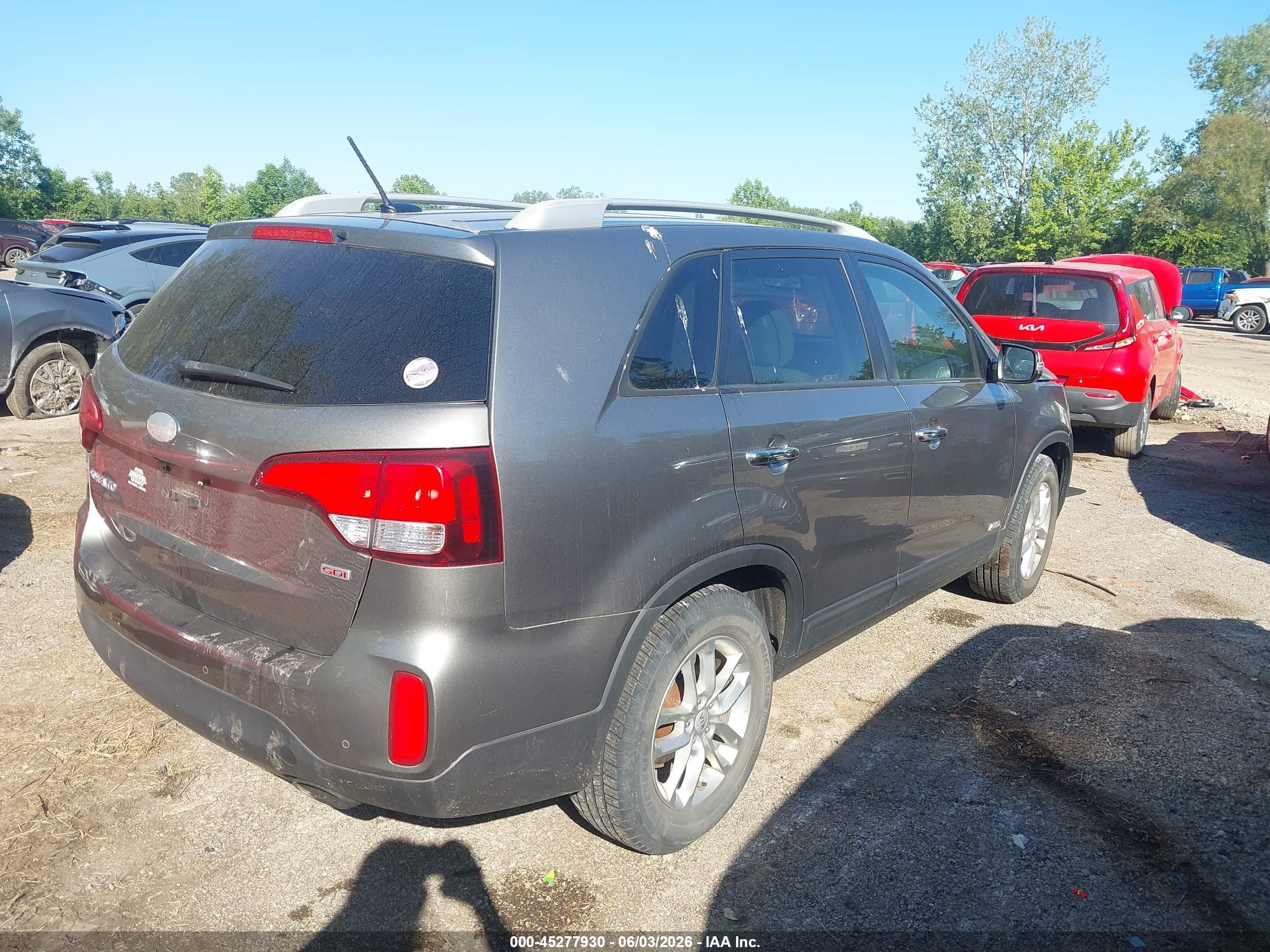 2015 Kia Sorento Lx Gray vin: 5XYKTCA63FG597538