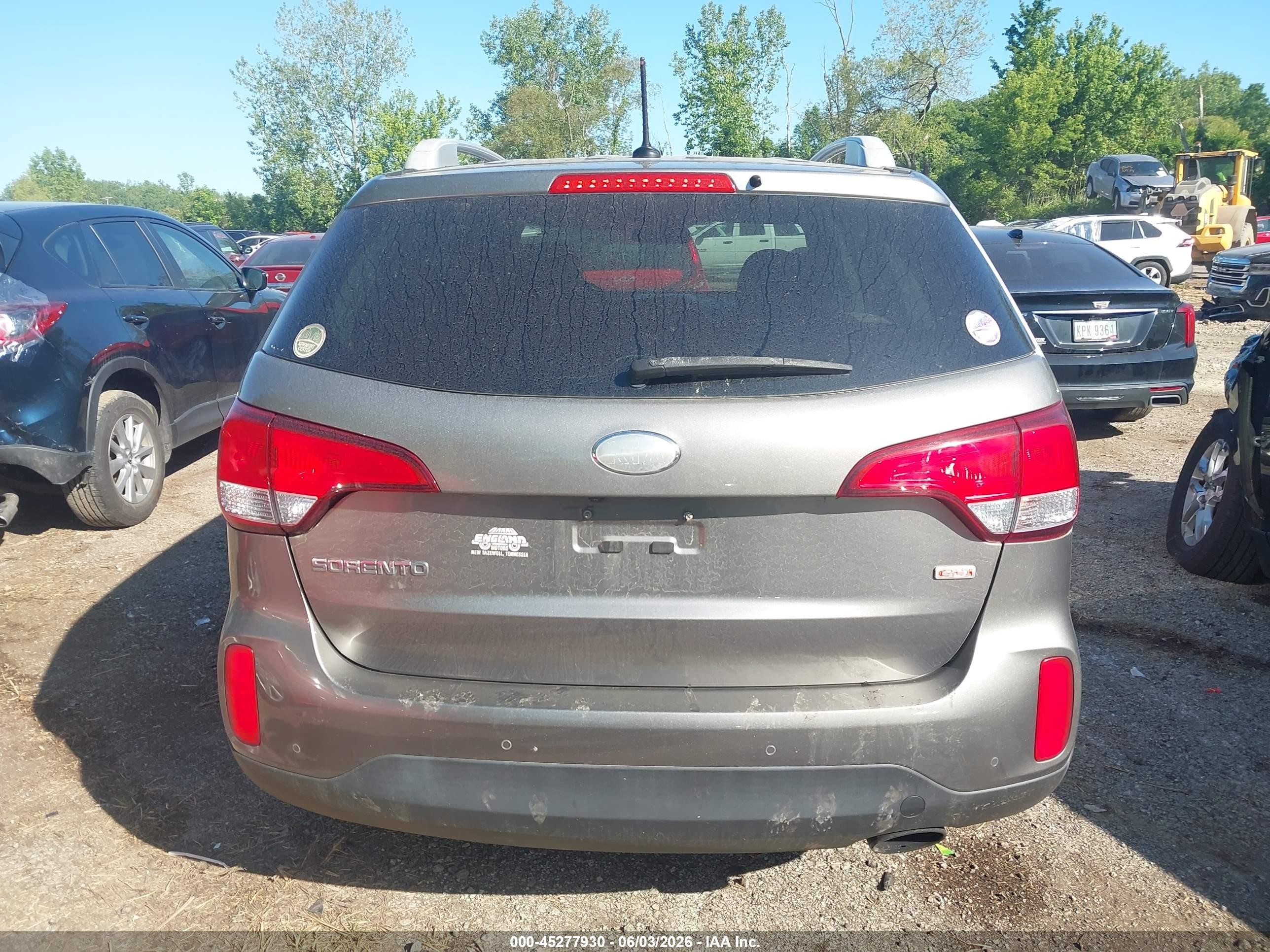 2015 Kia Sorento Lx Gray vin: 5XYKTCA63FG597538