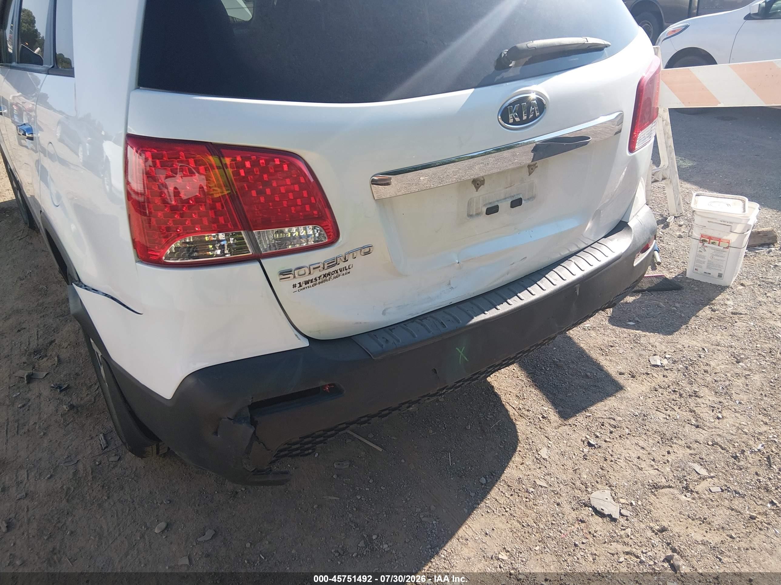 2012 Kia Sorento Lx White vin: 5XYKTCA64CG254734