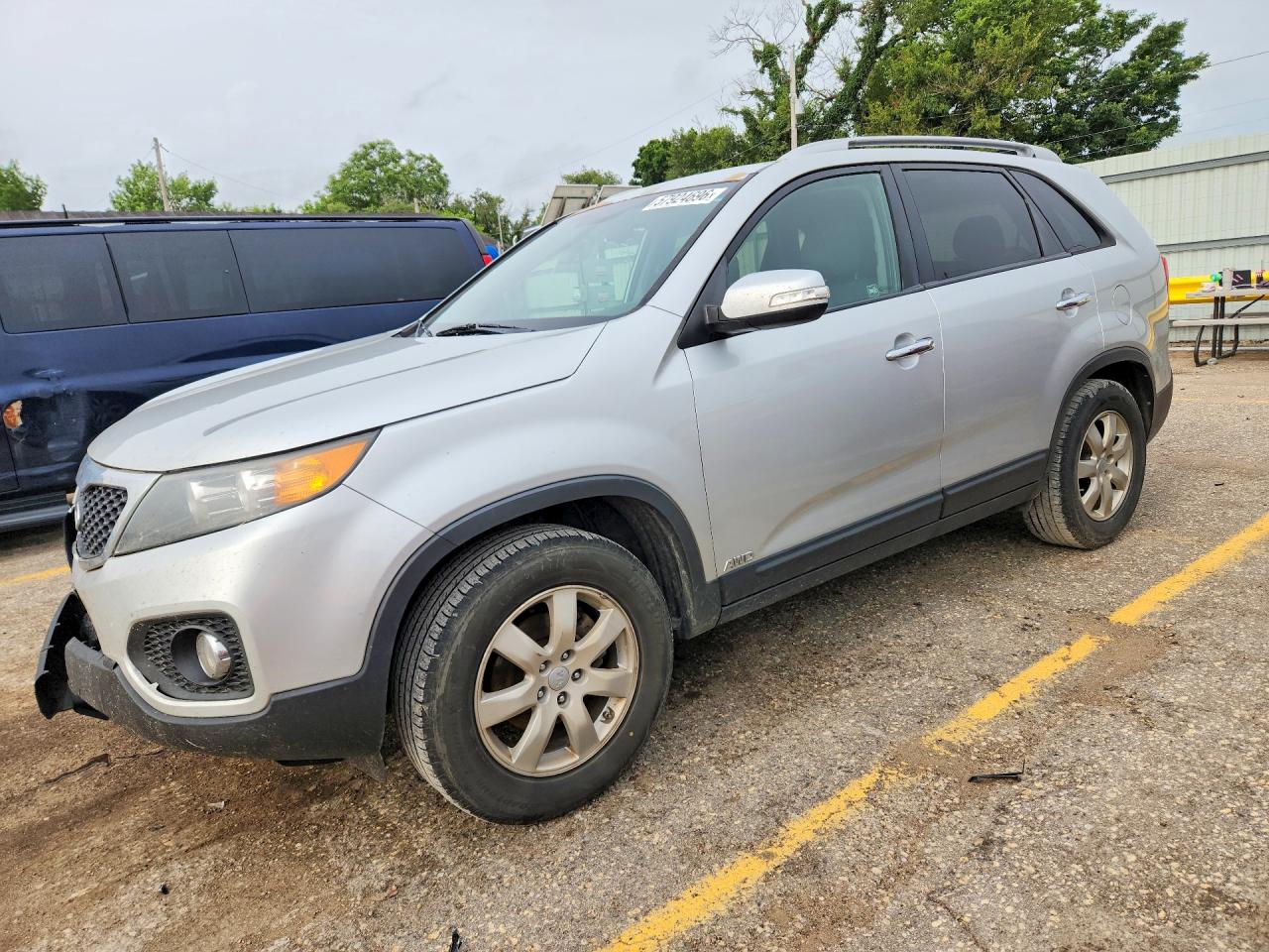 2013 Kia Sorento Lx Silver vin: 5XYKTCA64DG401636