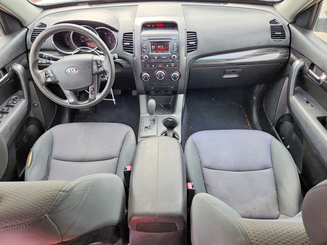 2013 Kia Sorento Lx Серебряный vin: 5XYKTCA64DG401636