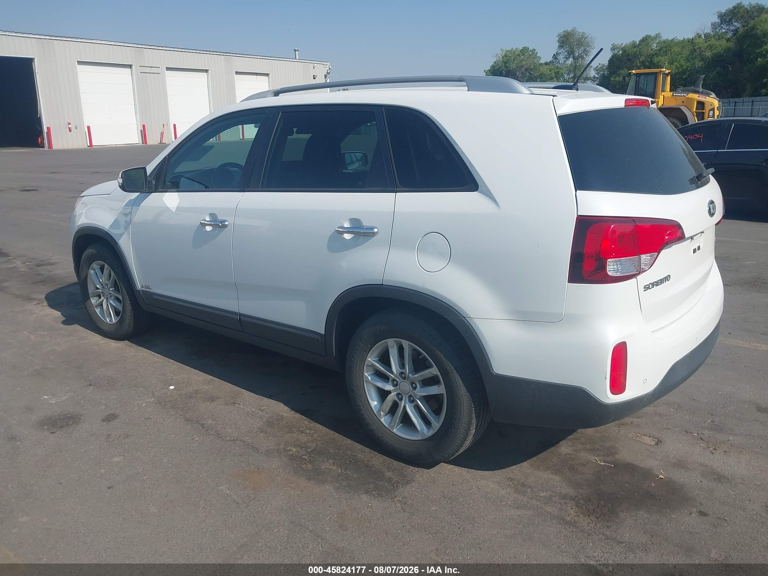 2015 Kia Sorento Lx White vin: 5XYKTCA64FG570669