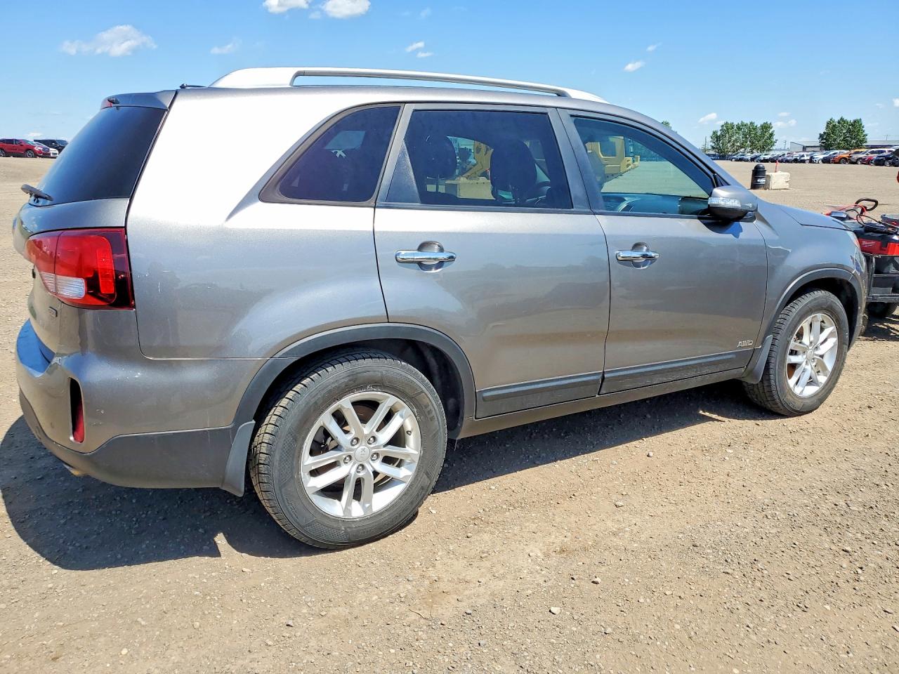 2015 Kia Sorento Lx Silver vin: 5XYKTCA64FG645290