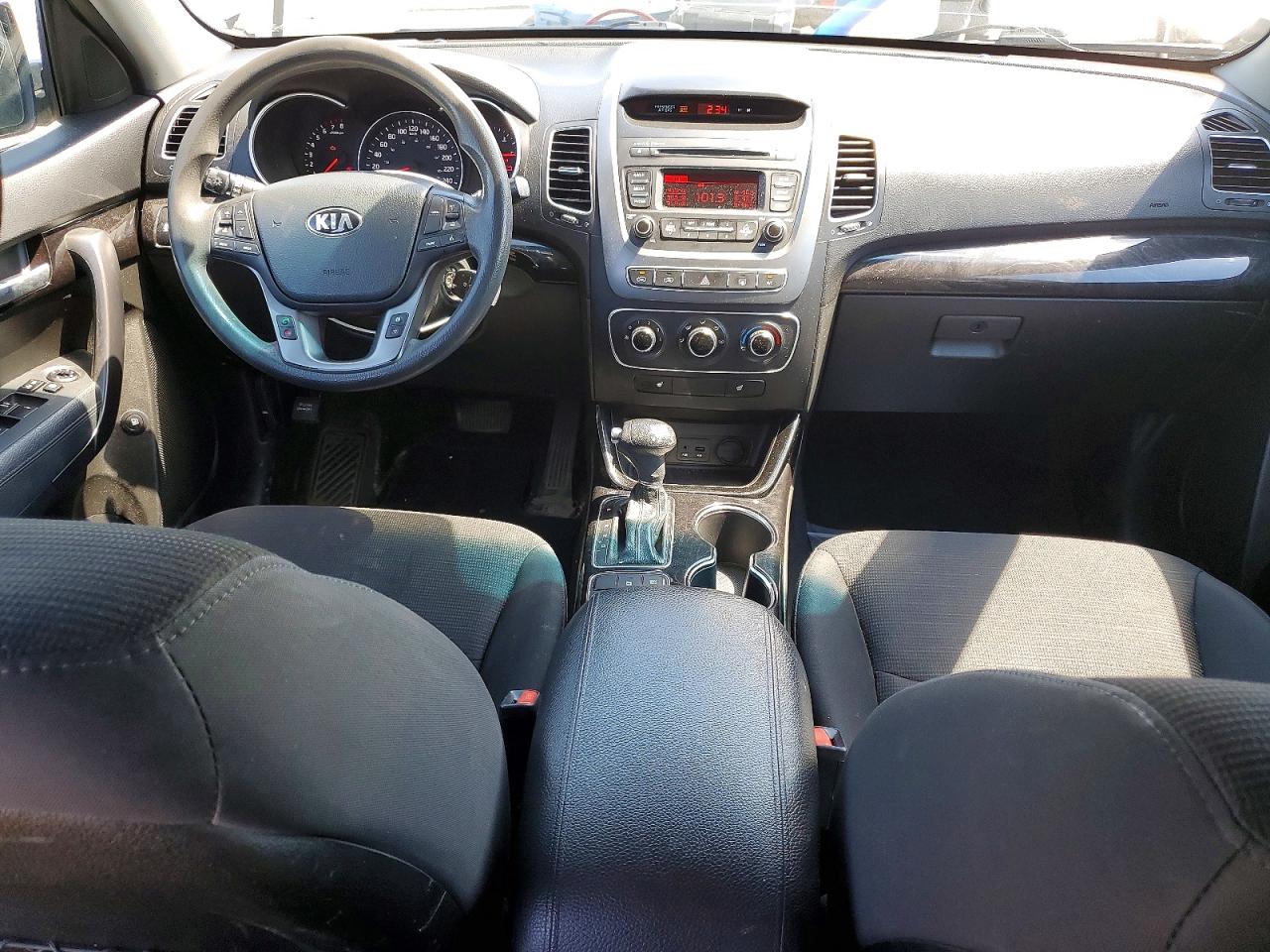 2015 Kia Sorento Lx Silver vin: 5XYKTCA64FG645290