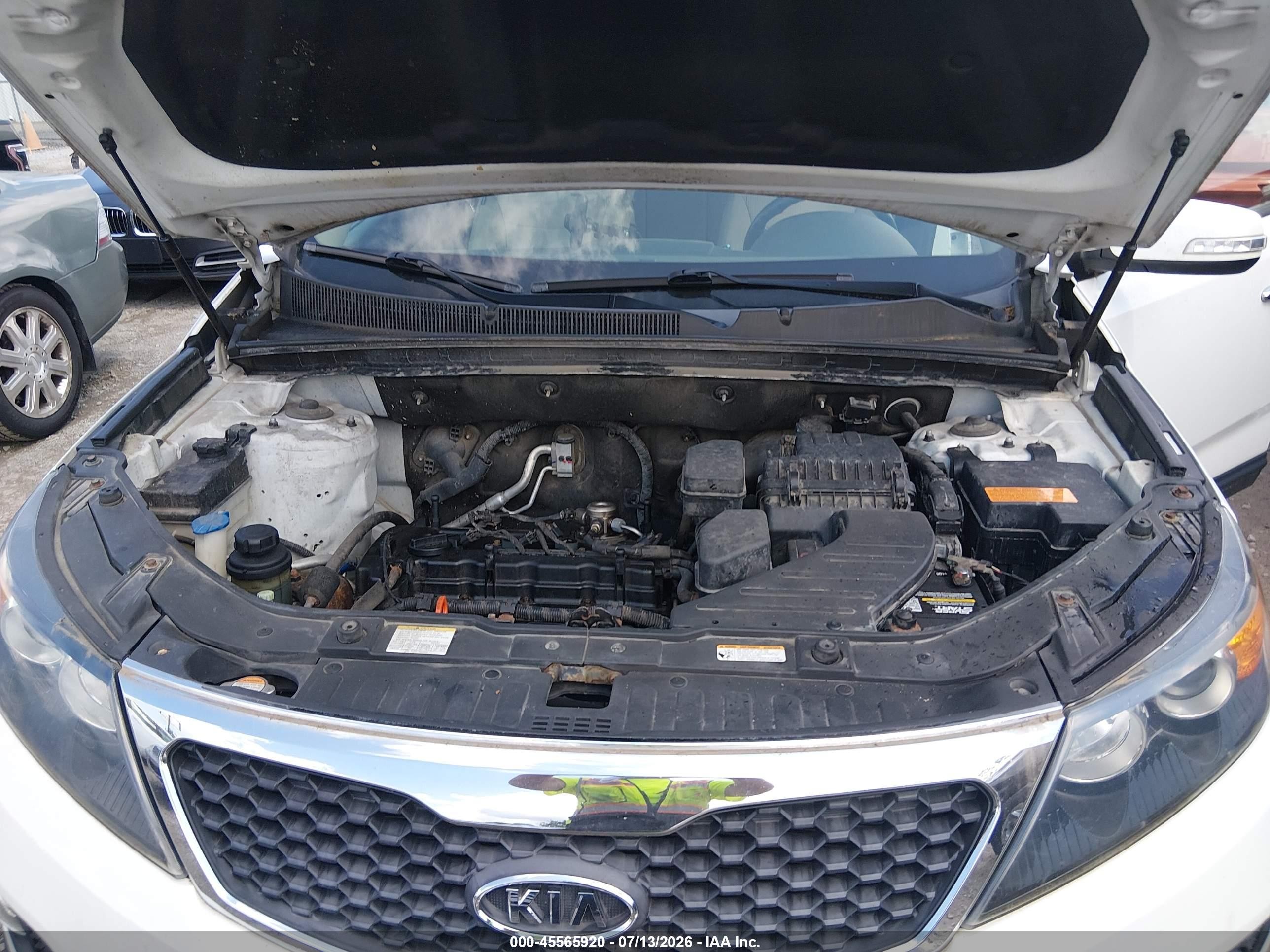 2012 Kia Sorento Lx White vin: 5XYKTCA65CG272997