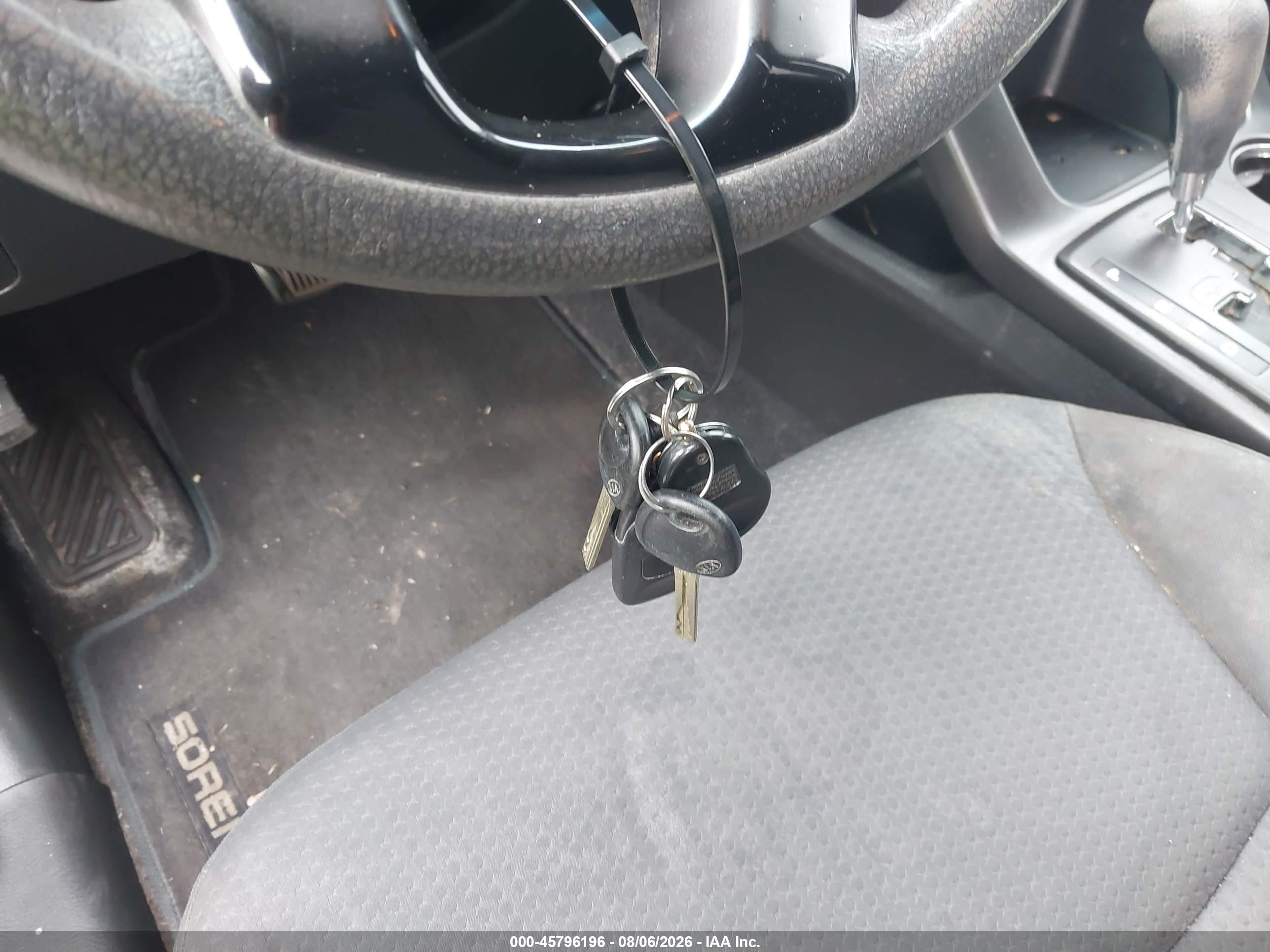 2013 Kia Sorento Lx Коричневый vin: 5XYKTCA65DG341852