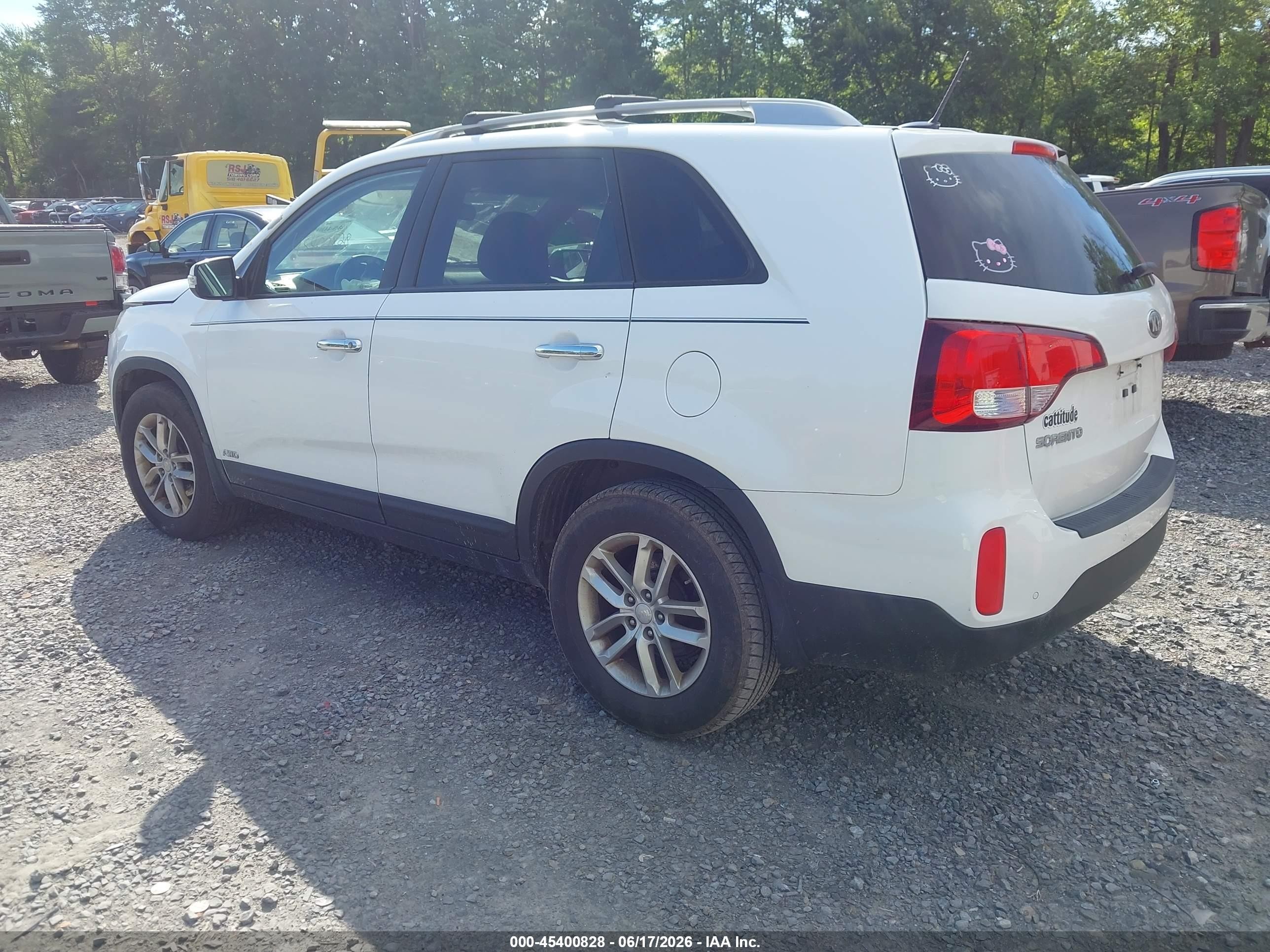 2014 Kia Sorento Lx White vin: 5XYKTCA65EG455240