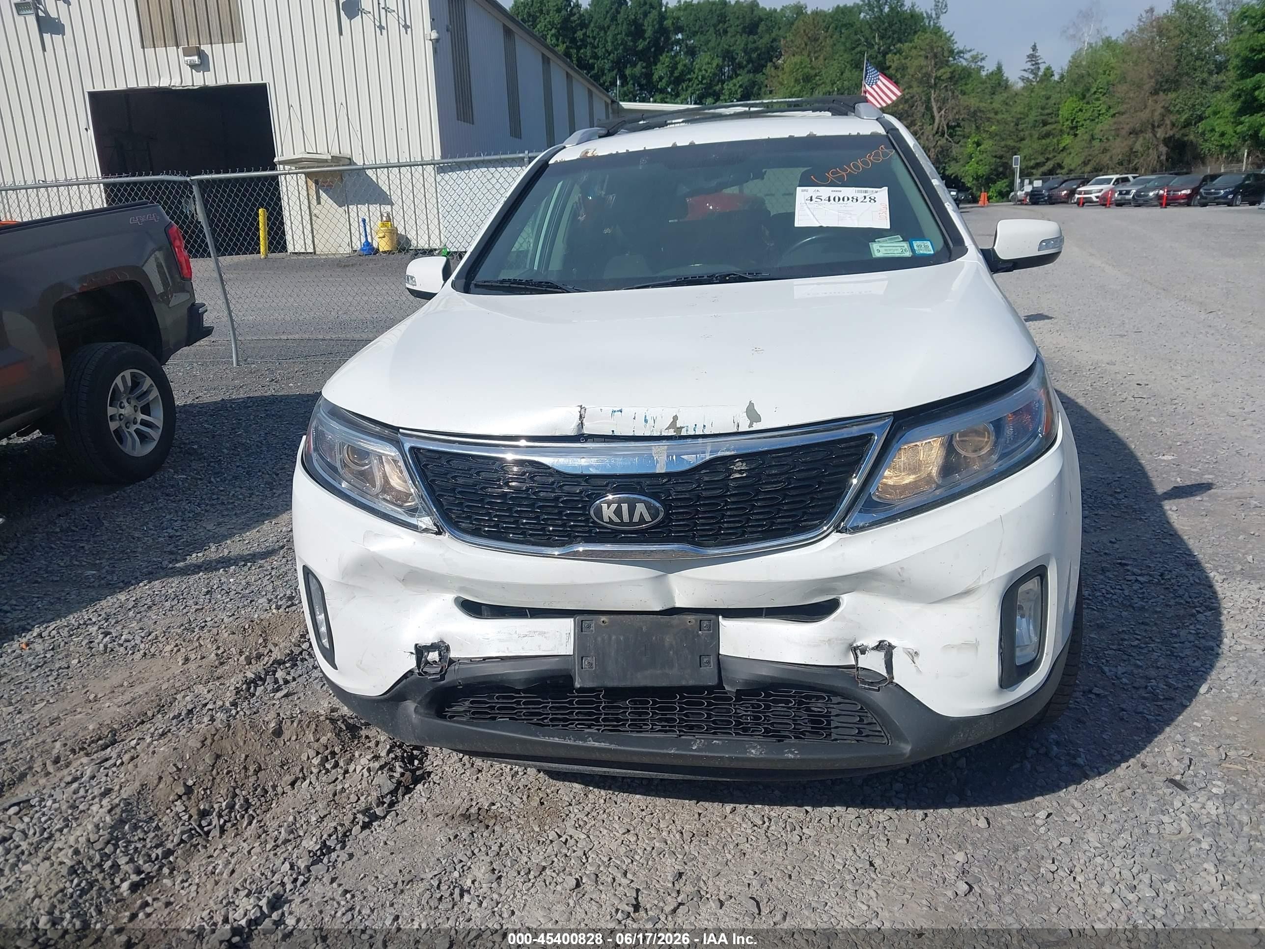 2014 Kia Sorento Lx White vin: 5XYKTCA65EG455240
