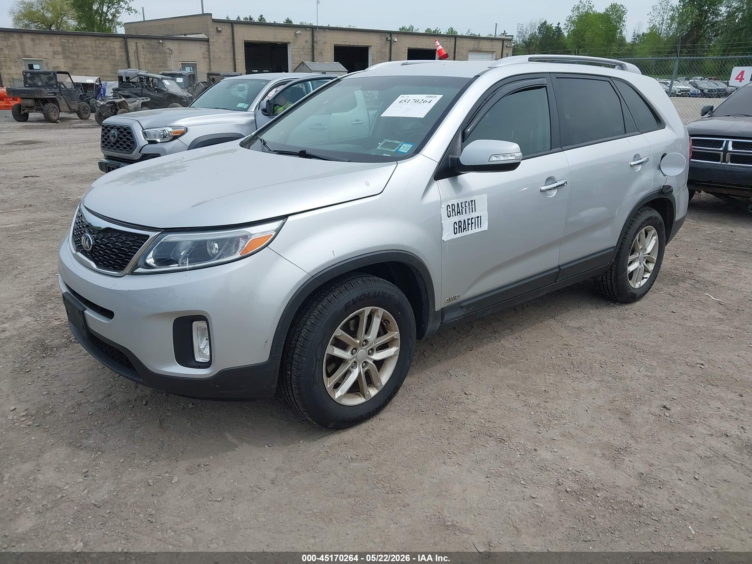 2014 Kia Sorento Lx Silver vin: 5XYKTCA65EG541826