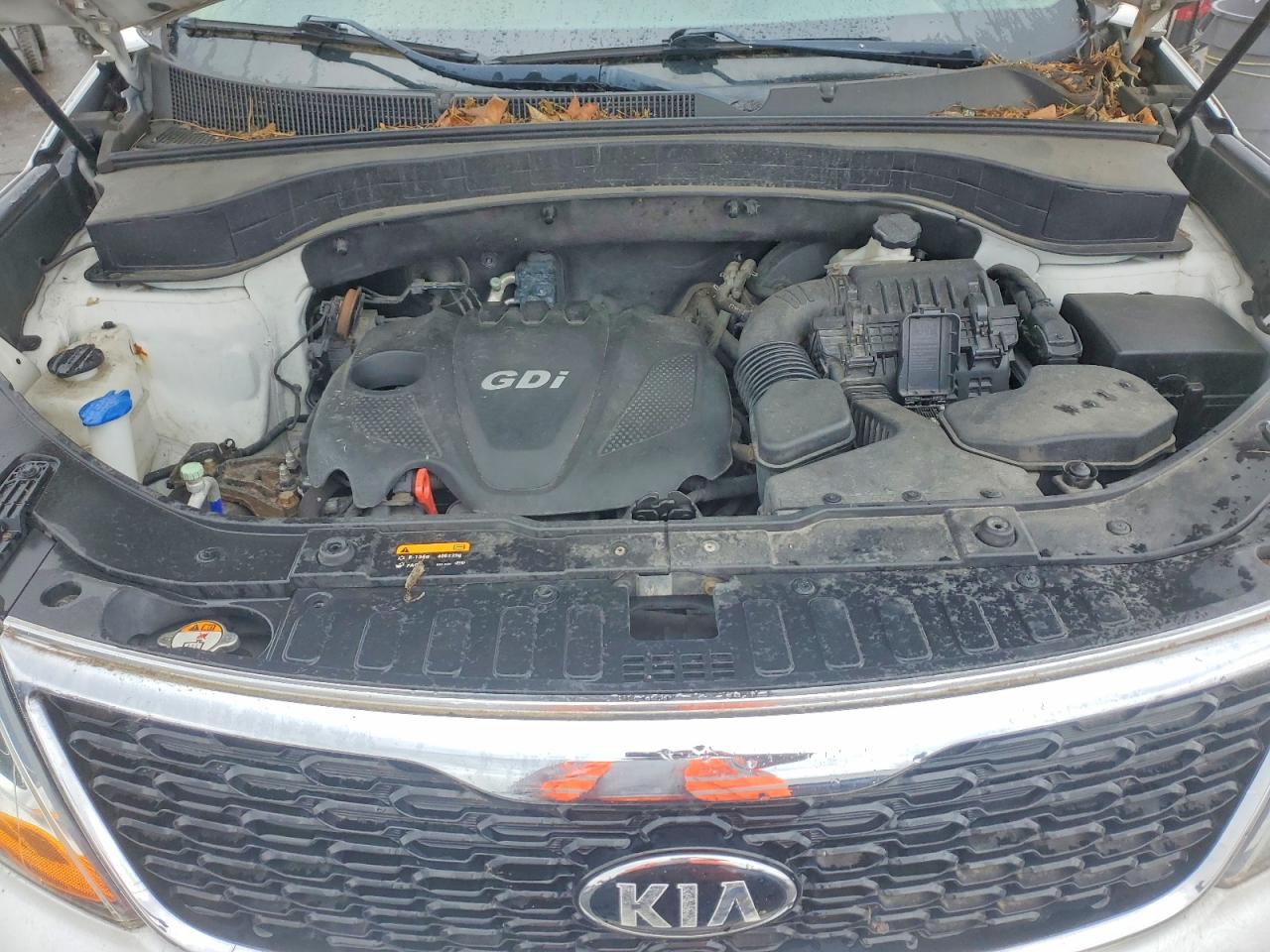 2015 Kia Sorento Lx White vin: 5XYKTCA65FG607809