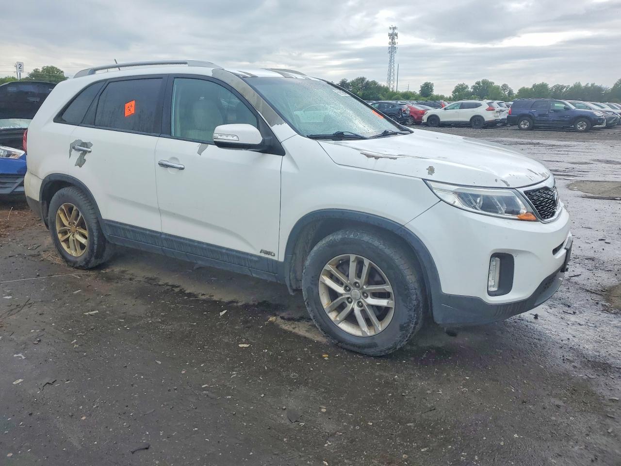 2015 Kia Sorento Lx White vin: 5XYKTCA65FG607809