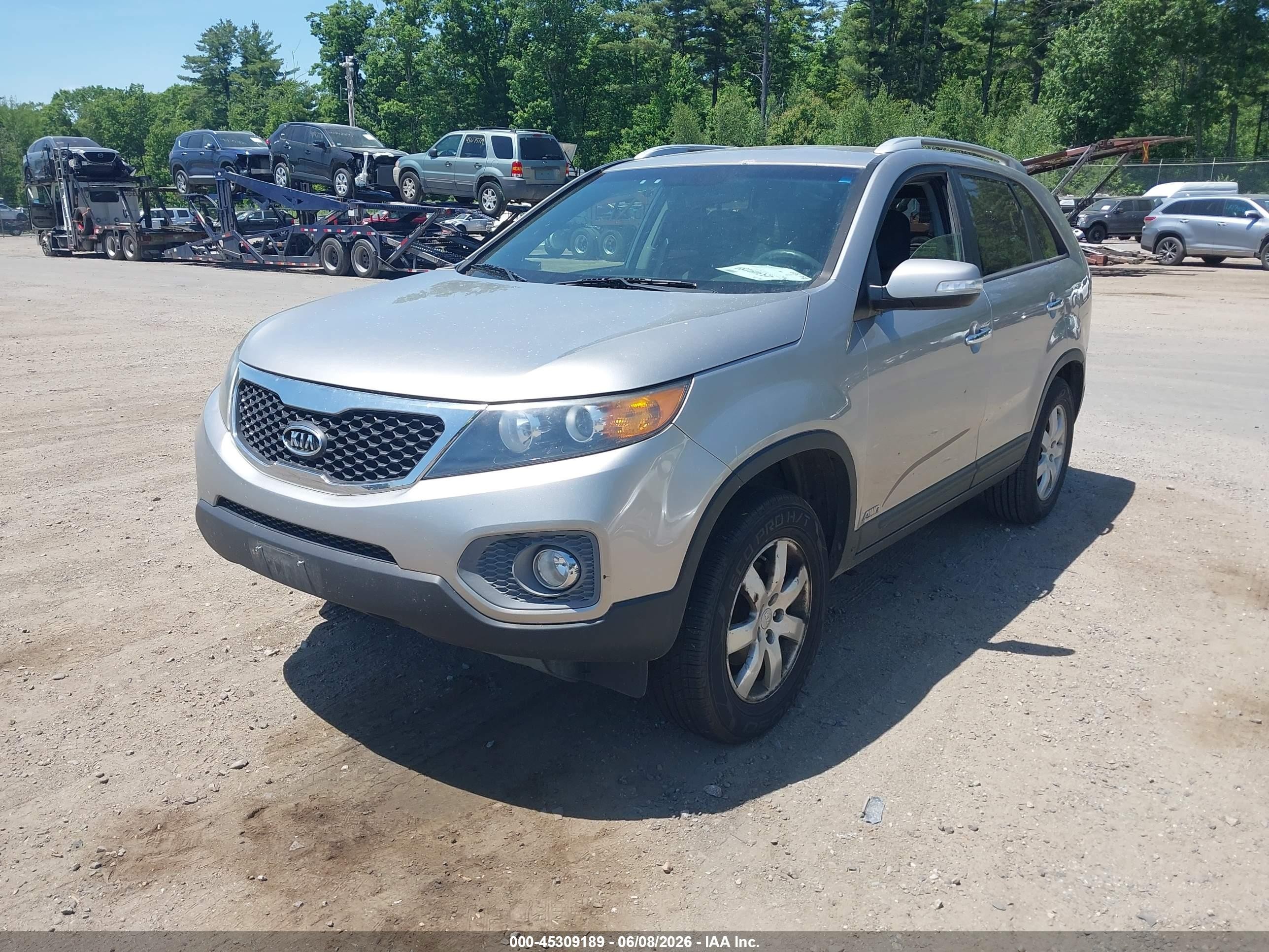 2013 Kia Sorento Lx Silver vin: 5XYKTCA66DG393166