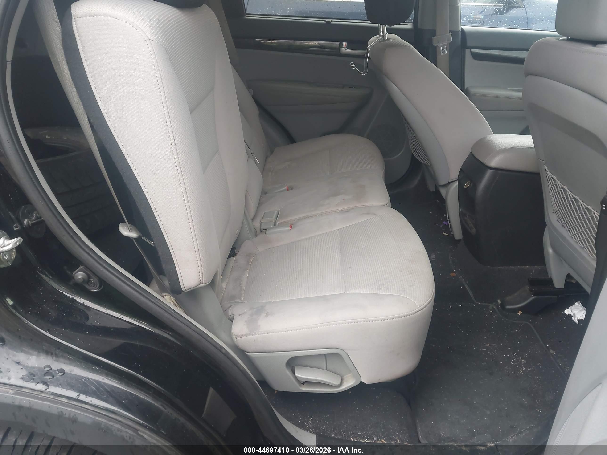 2014 Kia Sorento Lx Серый vin: 5XYKTCA66EG506924