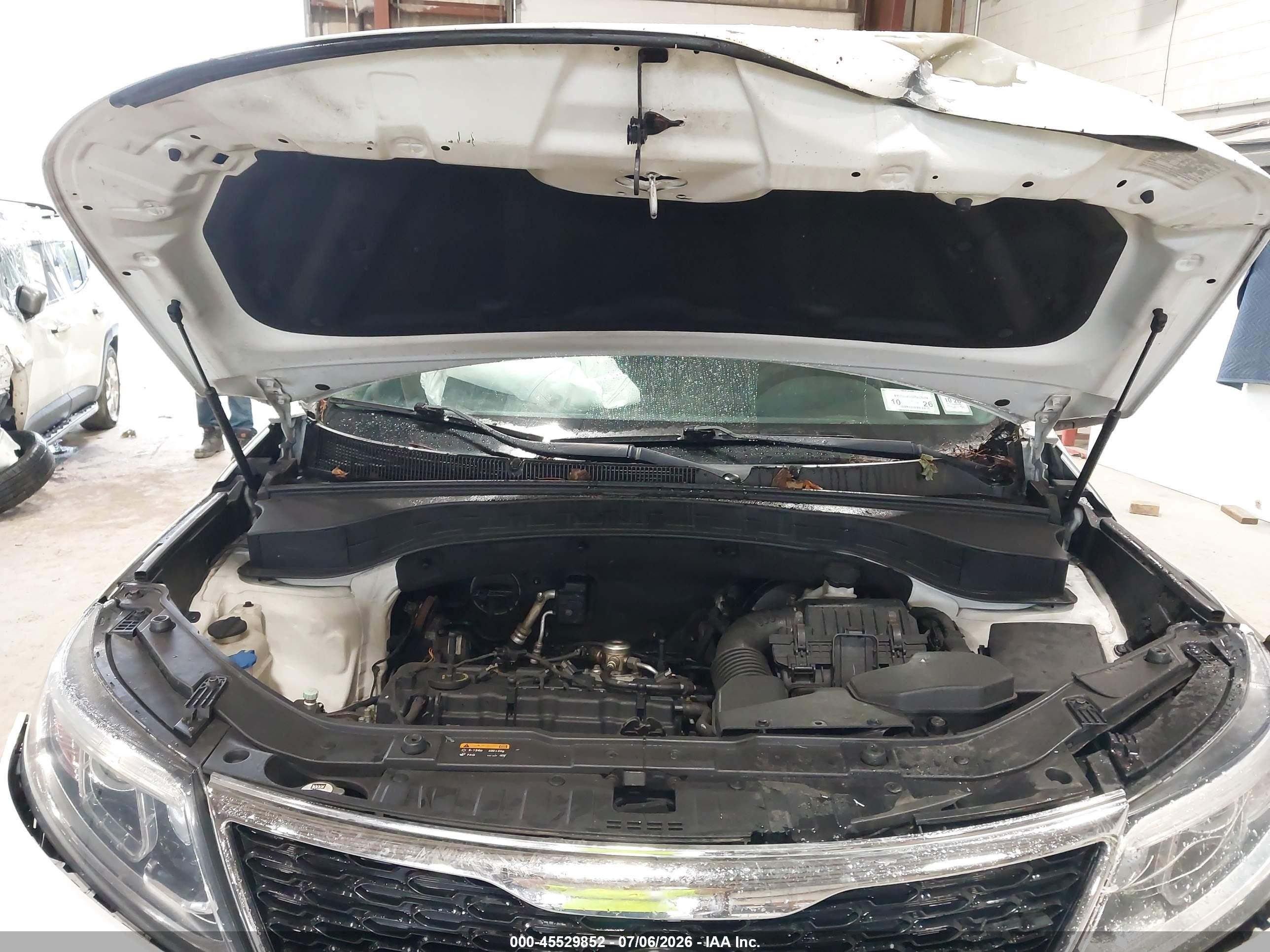 2014 Kia Sorento Lx White vin: 5XYKTCA66EG545013