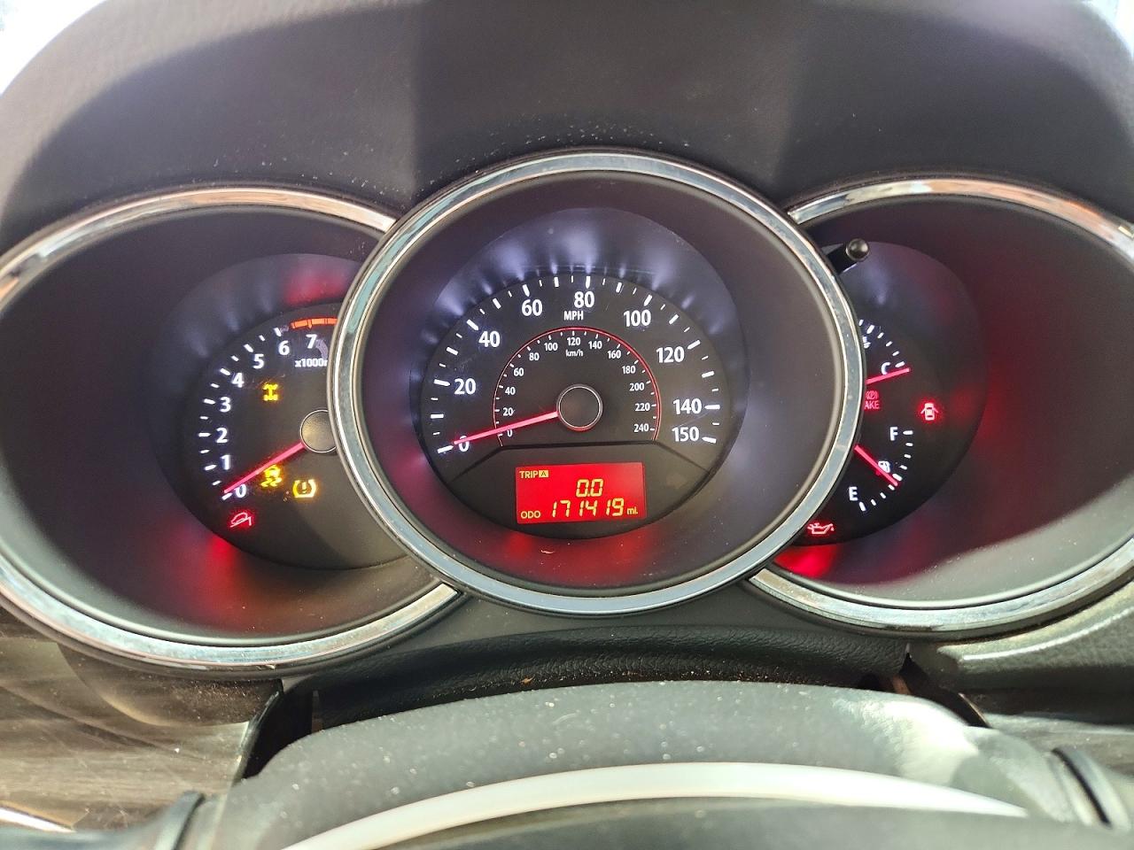 2012 Kia Sorento Lx Белый vin: 5XYKTCA67CG221369