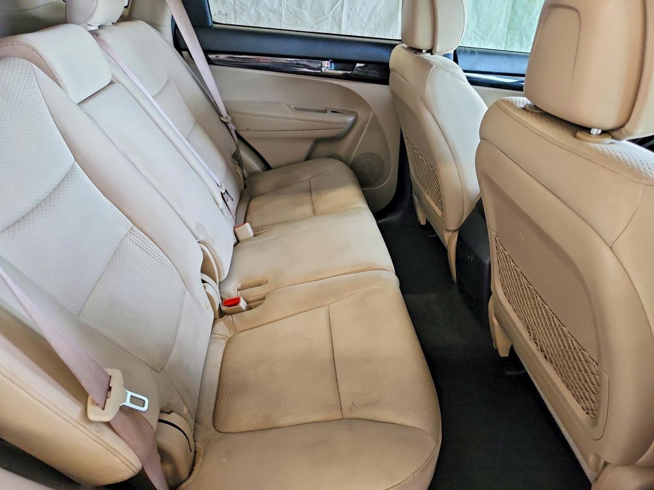 2012 Kia Sorento Lx Белый vin: 5XYKTCA67CG221369