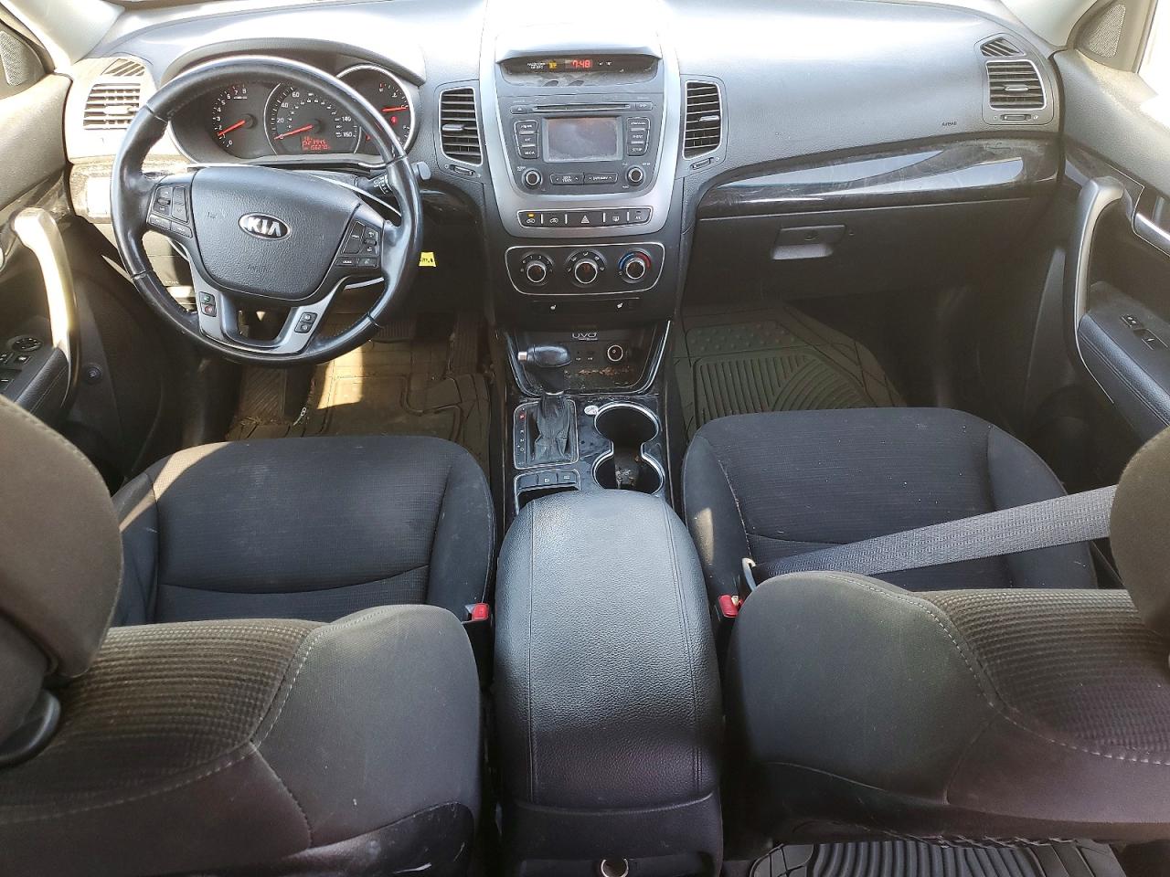 2014 Kia Sorento Lx White vin: 5XYKTCA67EG465218