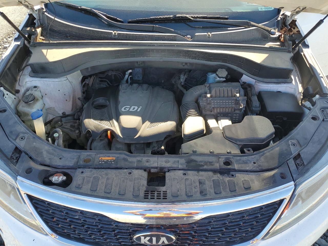 2014 Kia Sorento Lx White vin: 5XYKTCA67EG465218
