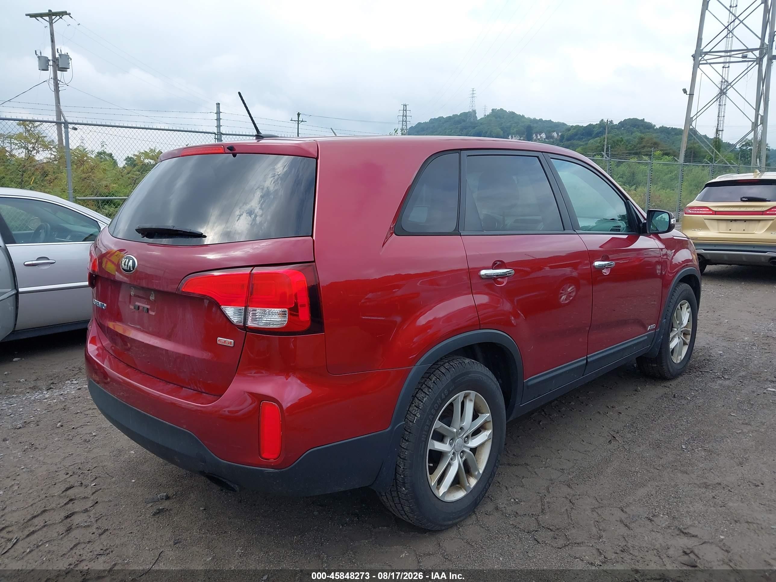2015 Kia Sorento Lx Red vin: 5XYKTCA67FG649382