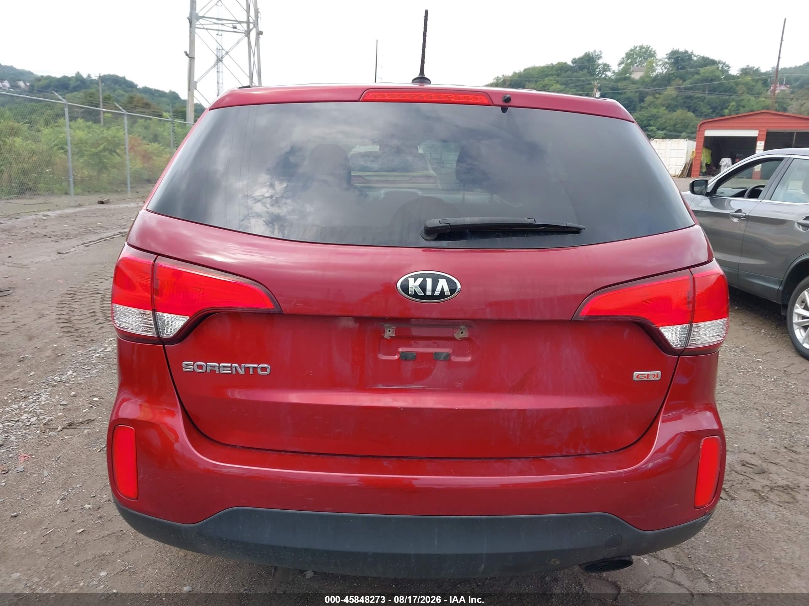 2015 Kia Sorento Lx Red vin: 5XYKTCA67FG649382