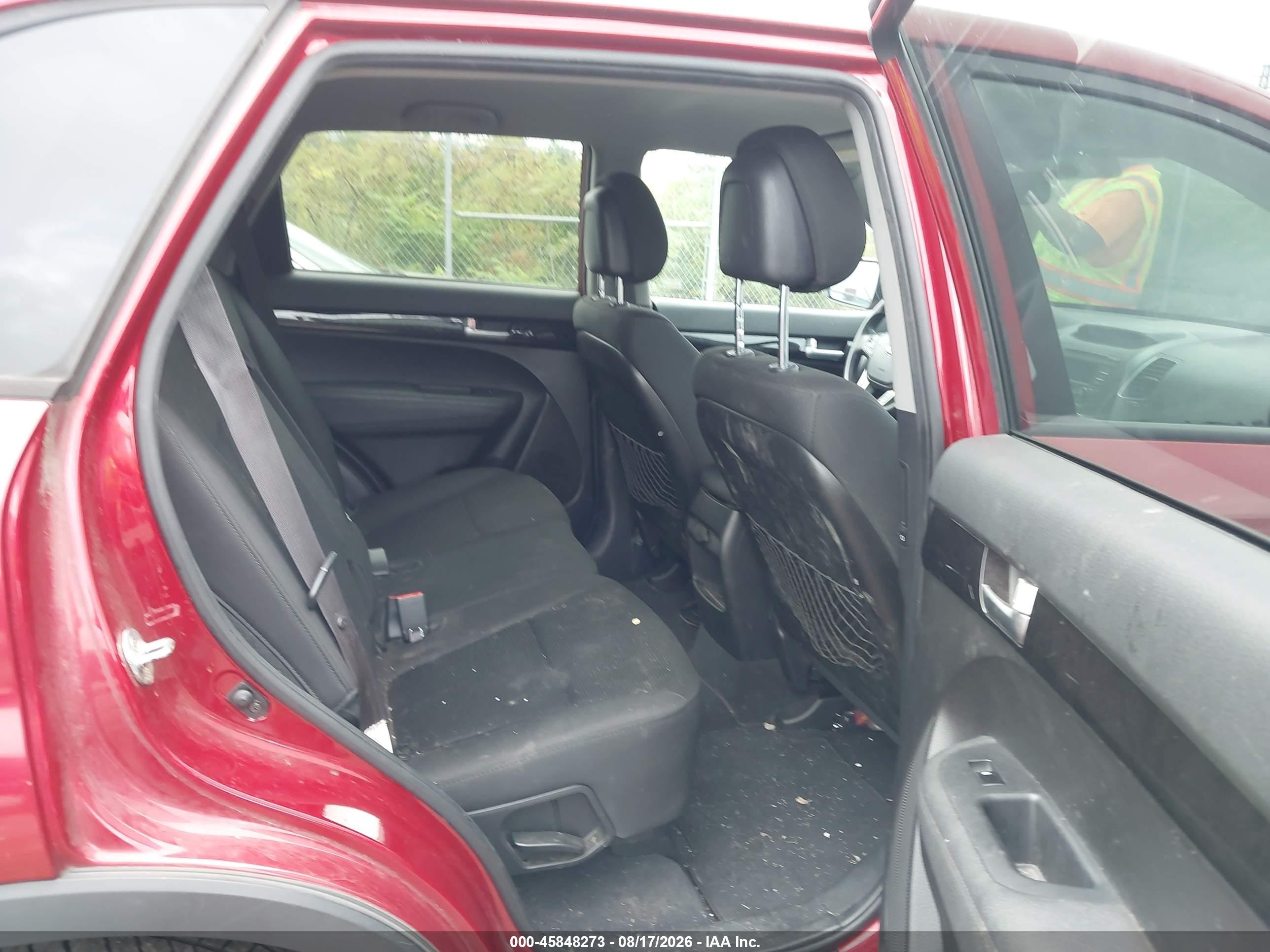2015 Kia Sorento Lx Red vin: 5XYKTCA67FG649382
