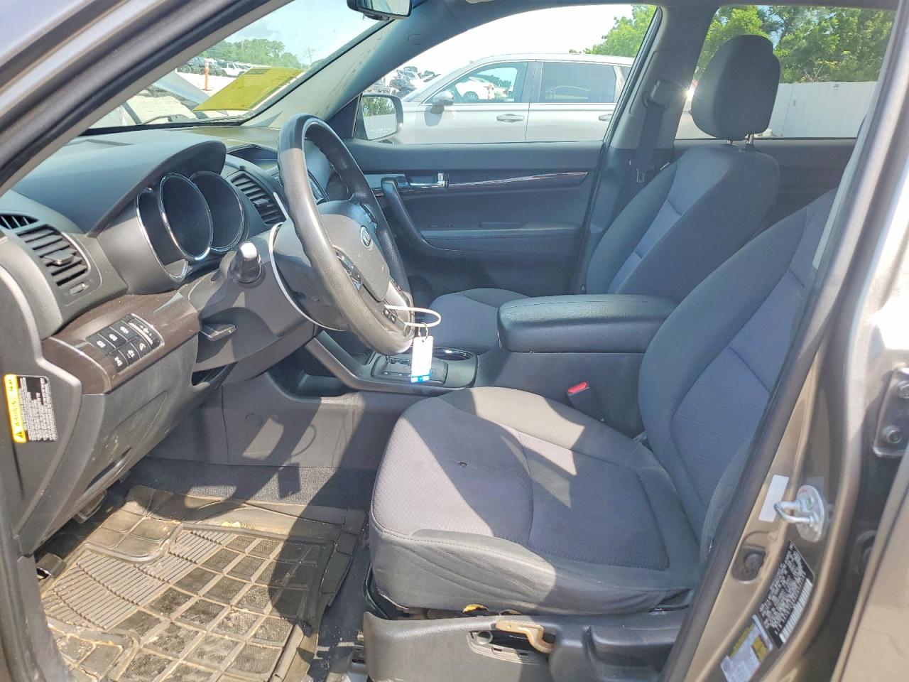 2013 Kia Sorento Lx Tan vin: 5XYKTCA68DG322289