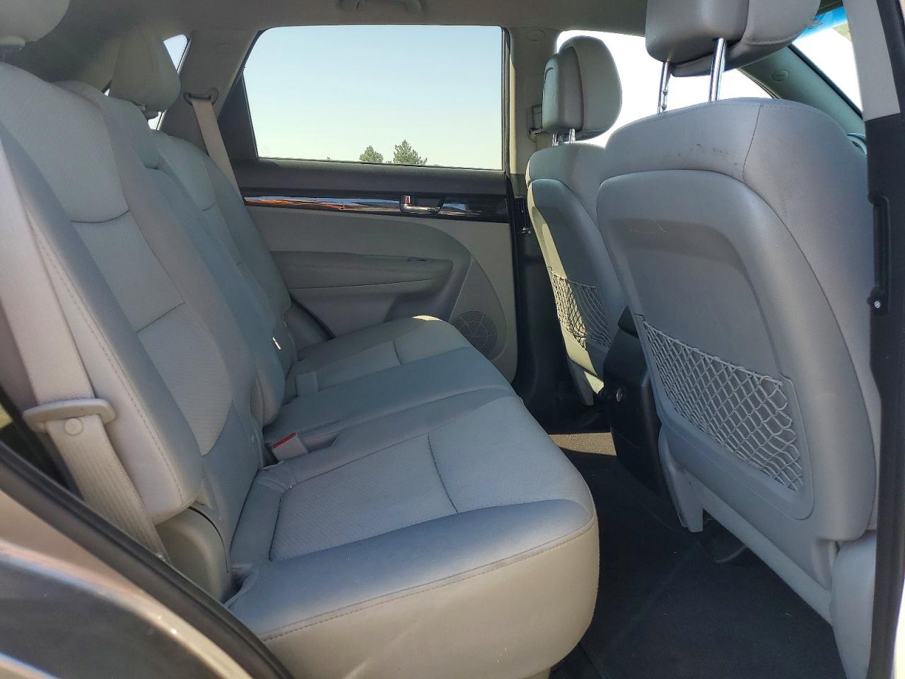 2013 Kia Sorento Lx Silver vin: 5XYKTCA68DG343837