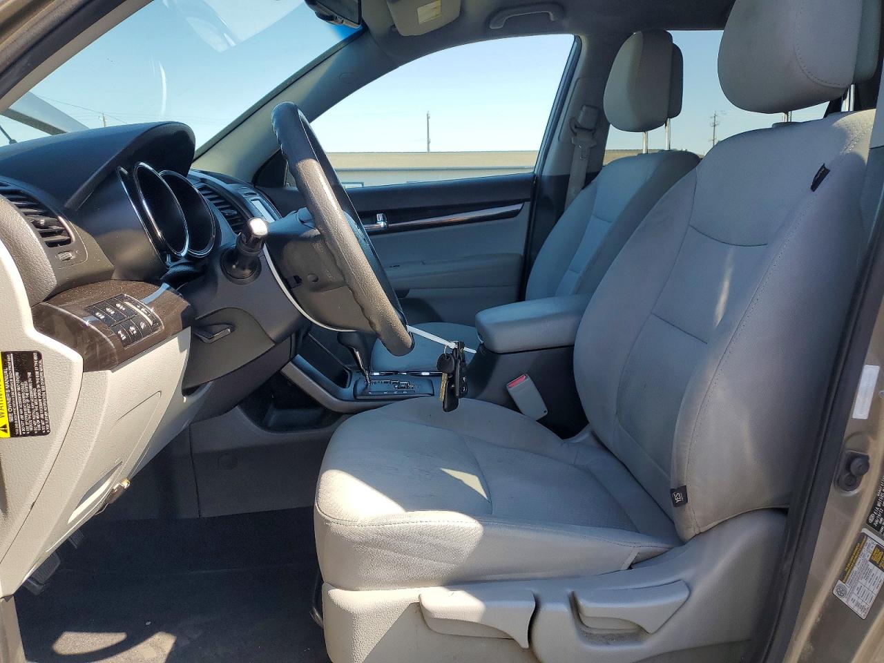2013 Kia Sorento Lx Silver vin: 5XYKTCA68DG343837