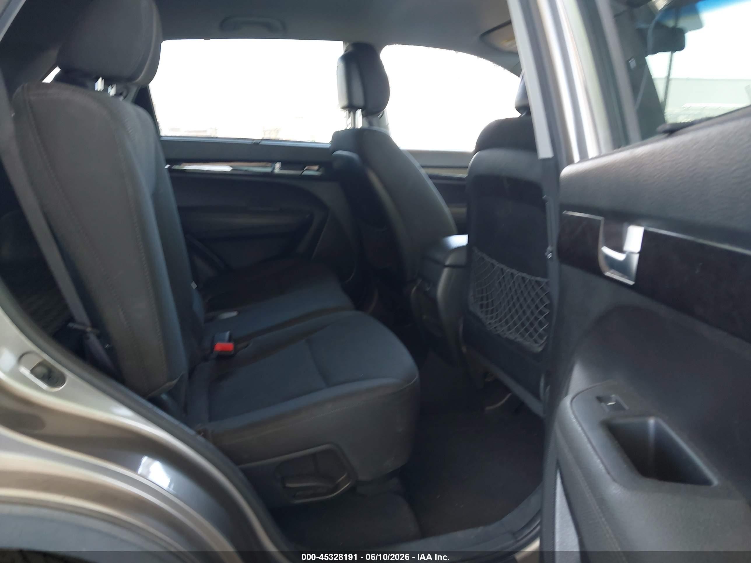 2014 Kia Sorento Lx Gray vin: 5XYKTCA68EG479337