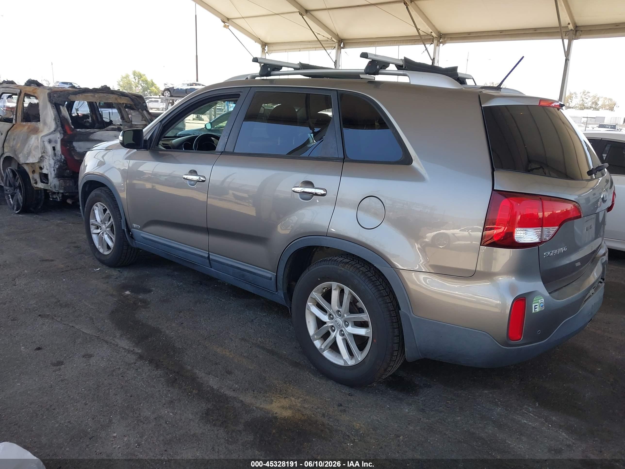 2014 Kia Sorento Lx Gray vin: 5XYKTCA68EG479337