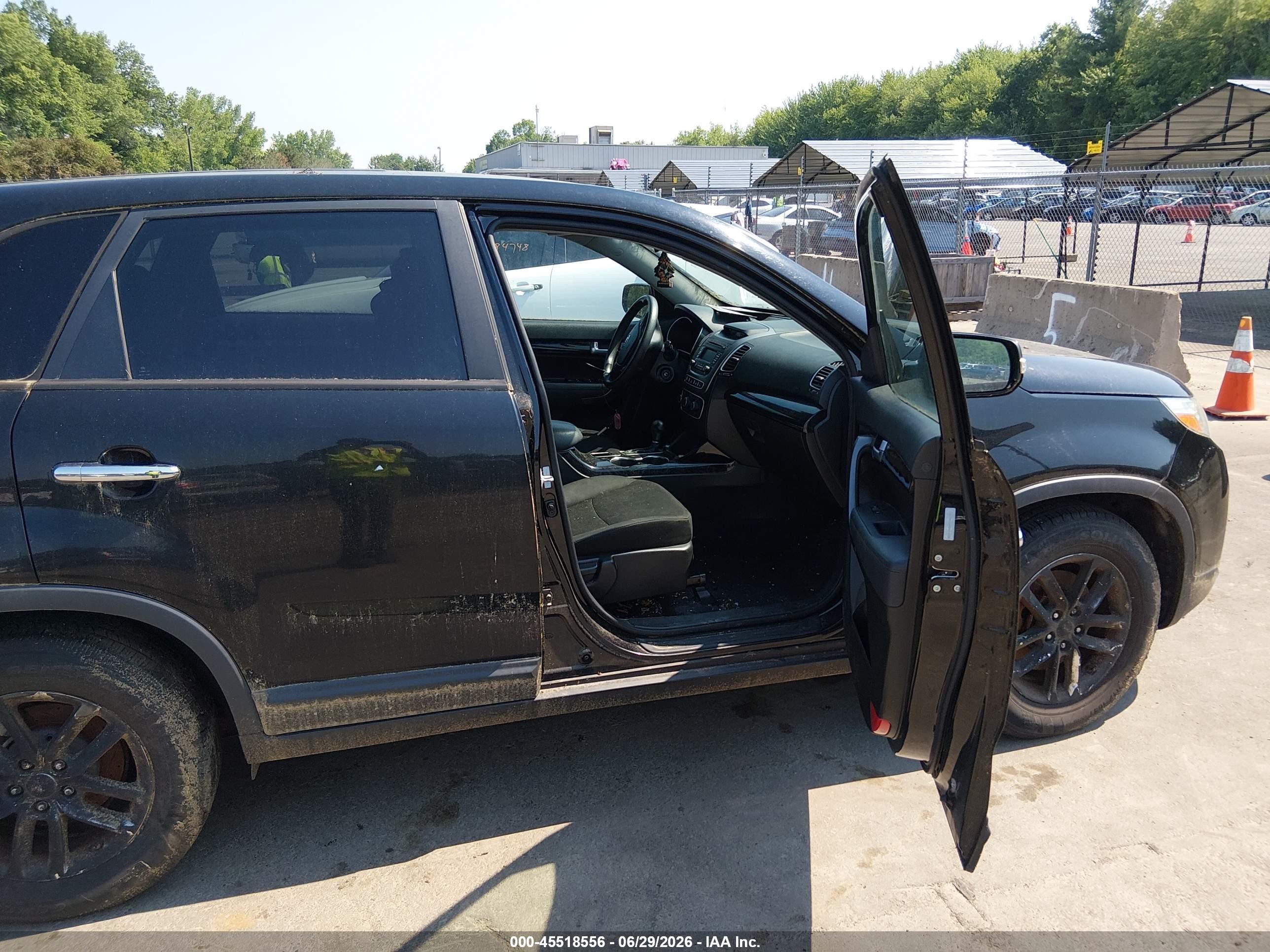 2014 Kia Sorento Lx Black vin: 5XYKTCA68EG479872