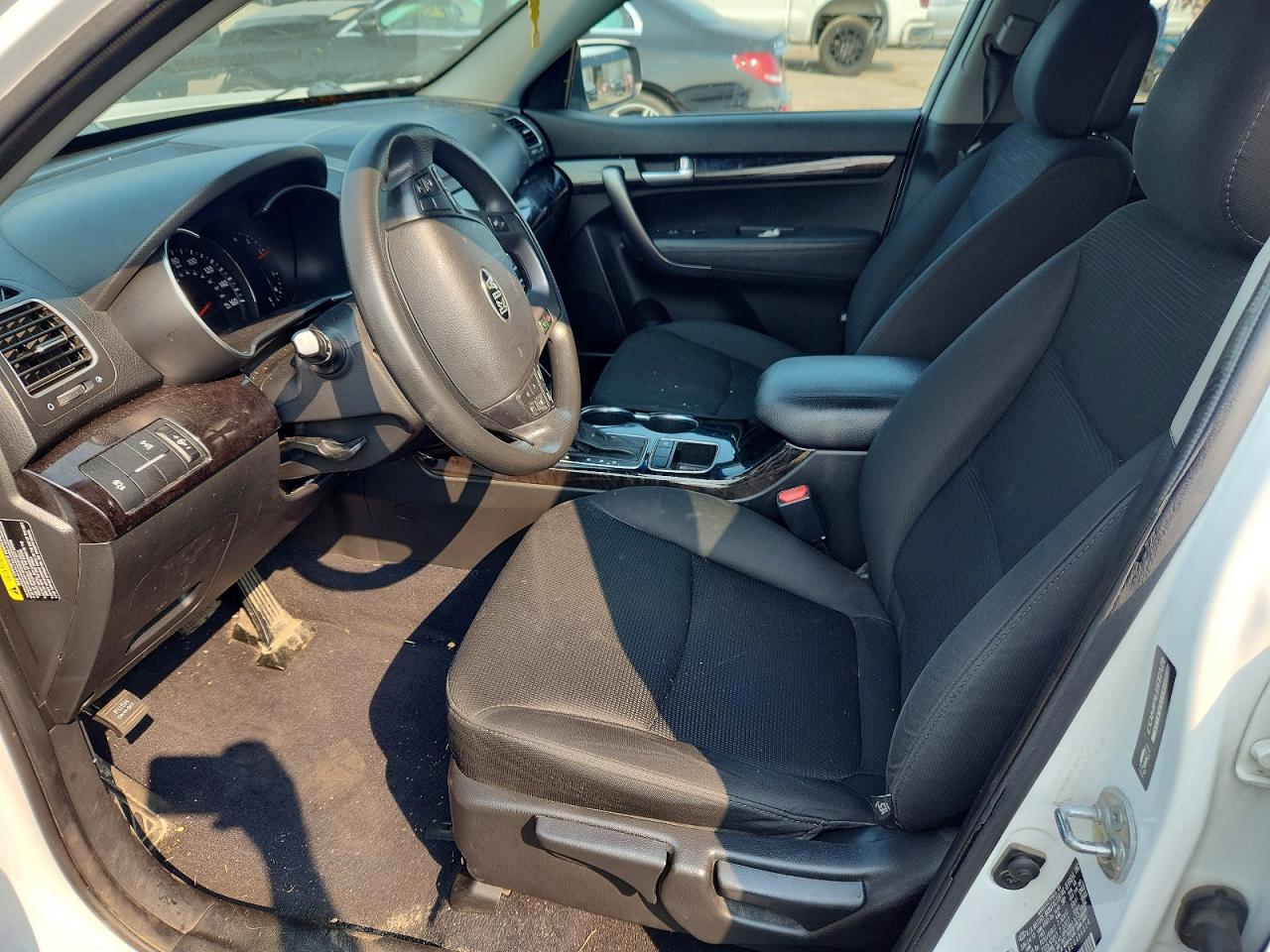 2014 Kia Sorento Lx White vin: 5XYKTCA68EG486014