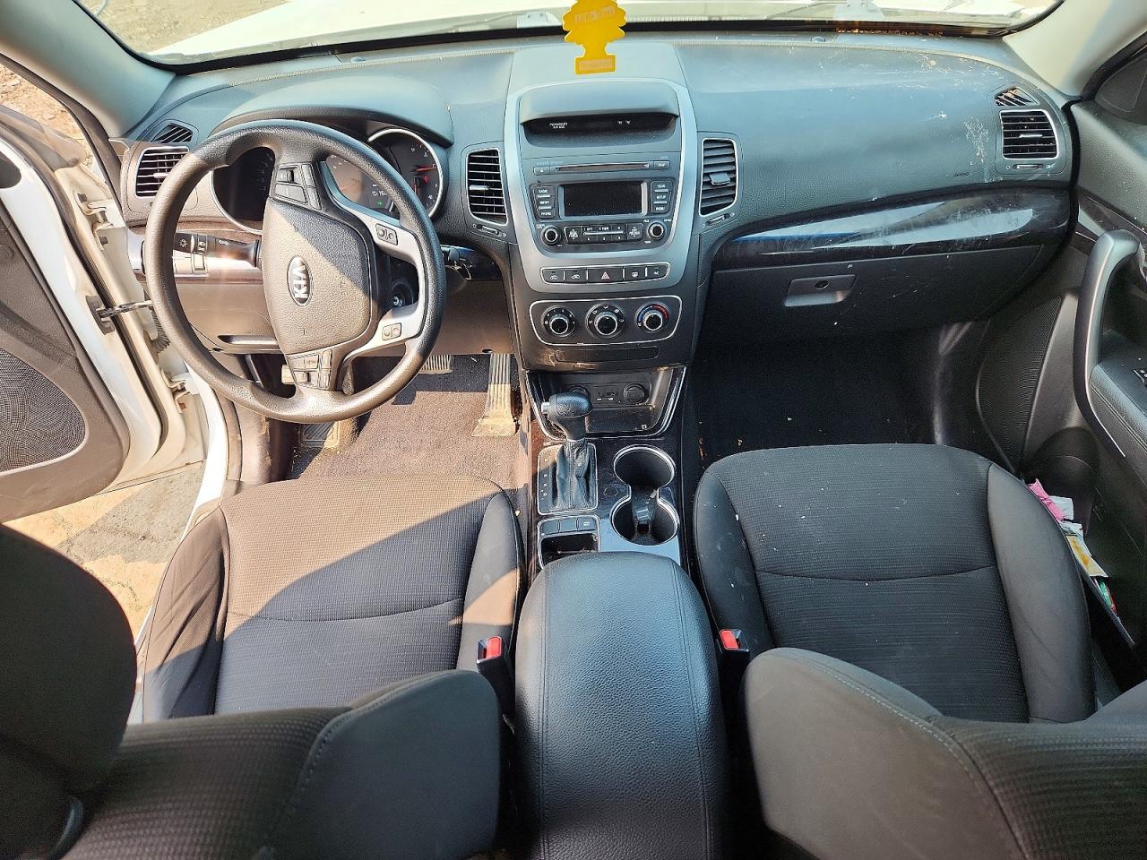 2014 Kia Sorento Lx White vin: 5XYKTCA68EG486014