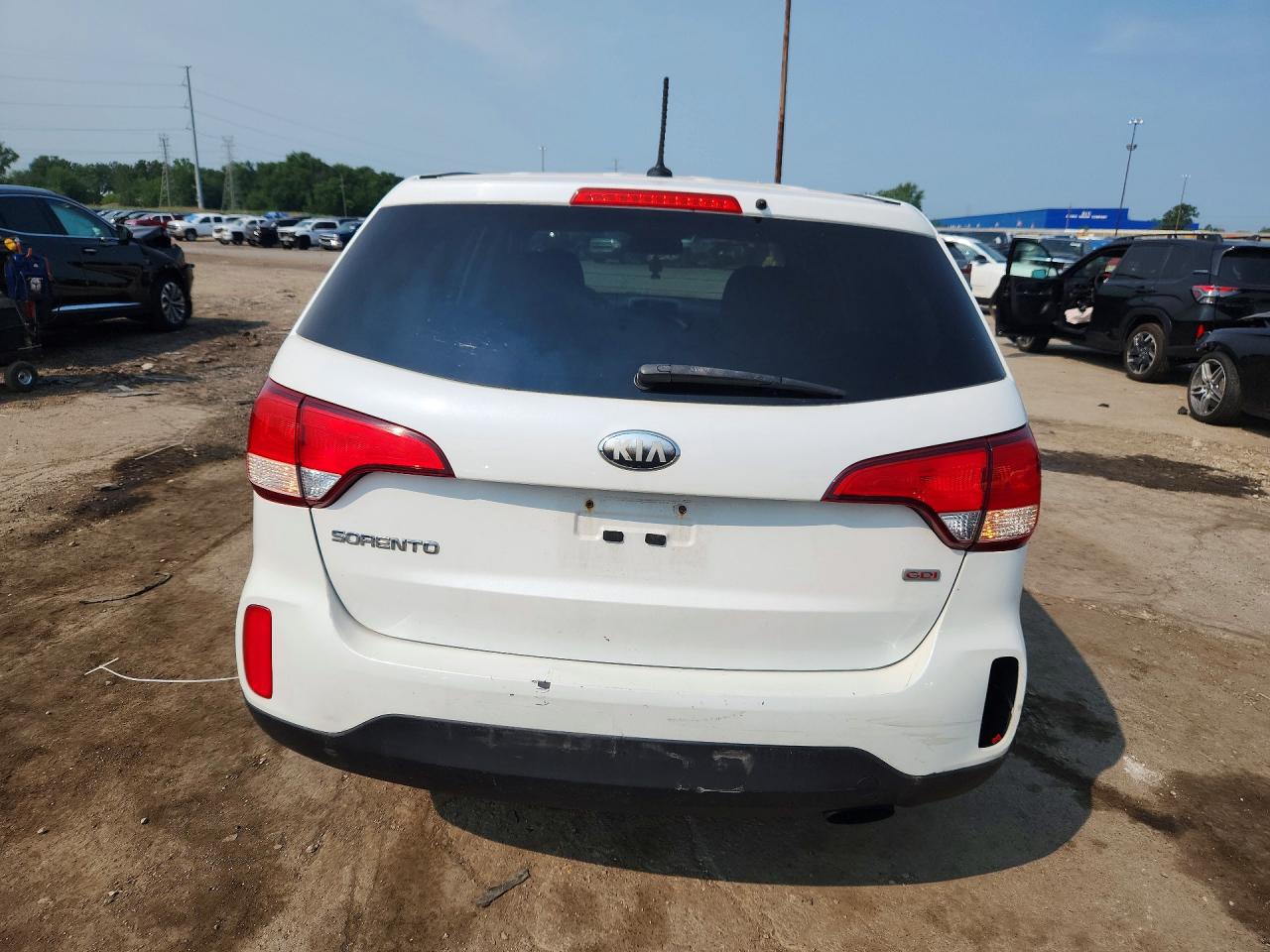 2014 Kia Sorento Lx White vin: 5XYKTCA68EG486014