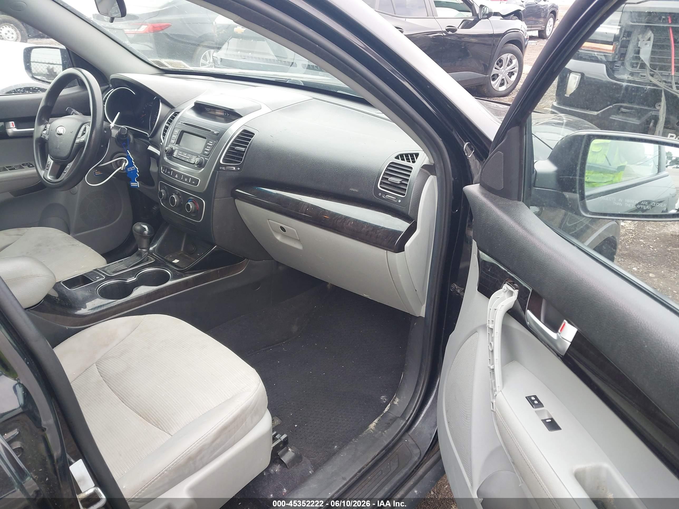 2014 Kia Sorento Lx Black vin: 5XYKTCA68EG541240