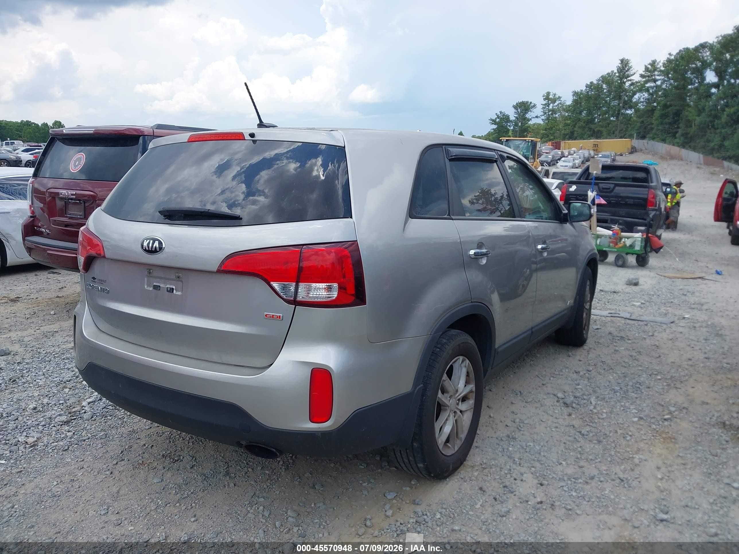2014 Kia Sorento Lx Silver vin: 5XYKTCA68EG544817