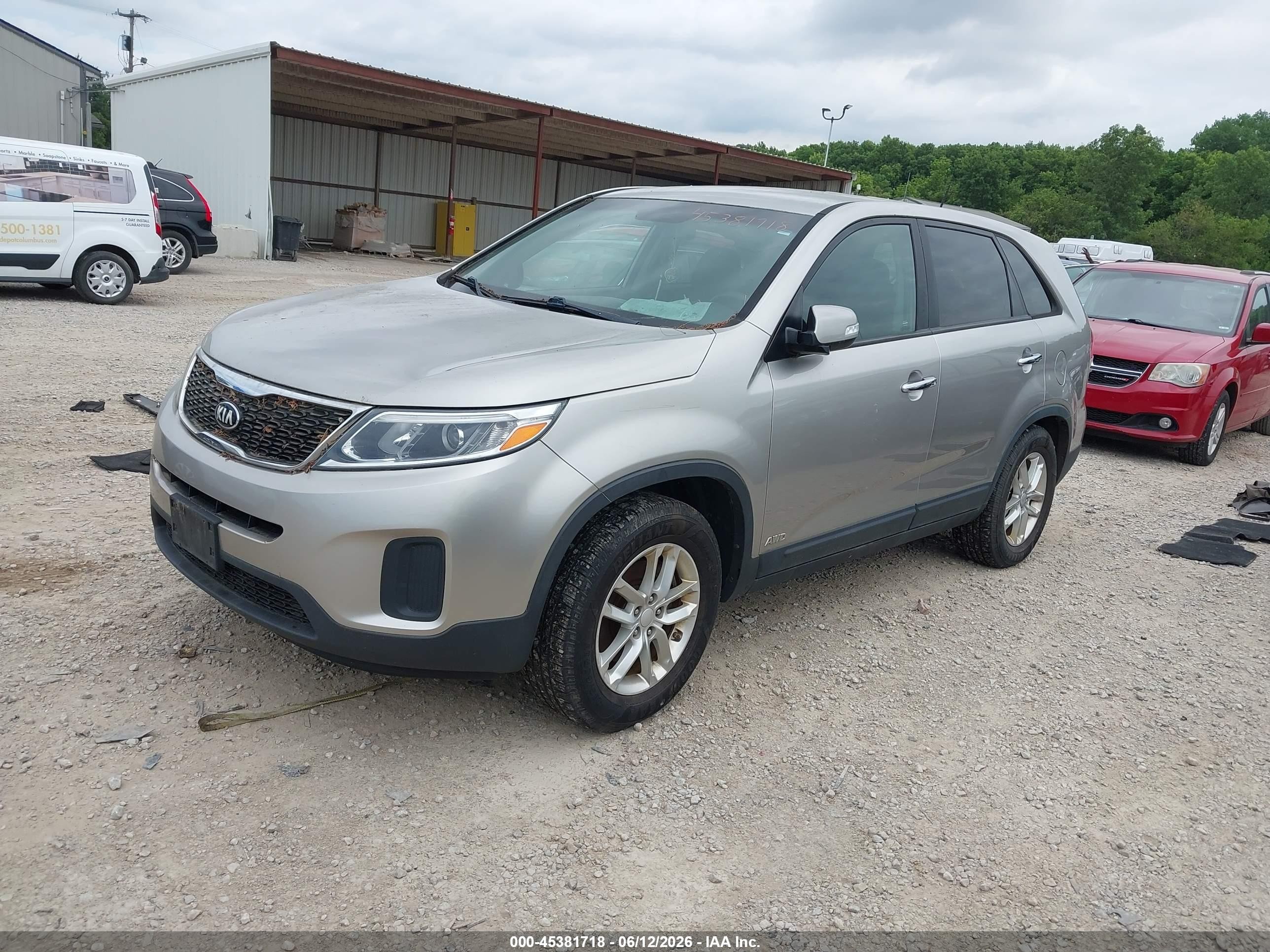 2015 Kia Sorento Lx Silver vin: 5XYKTCA68FG557505