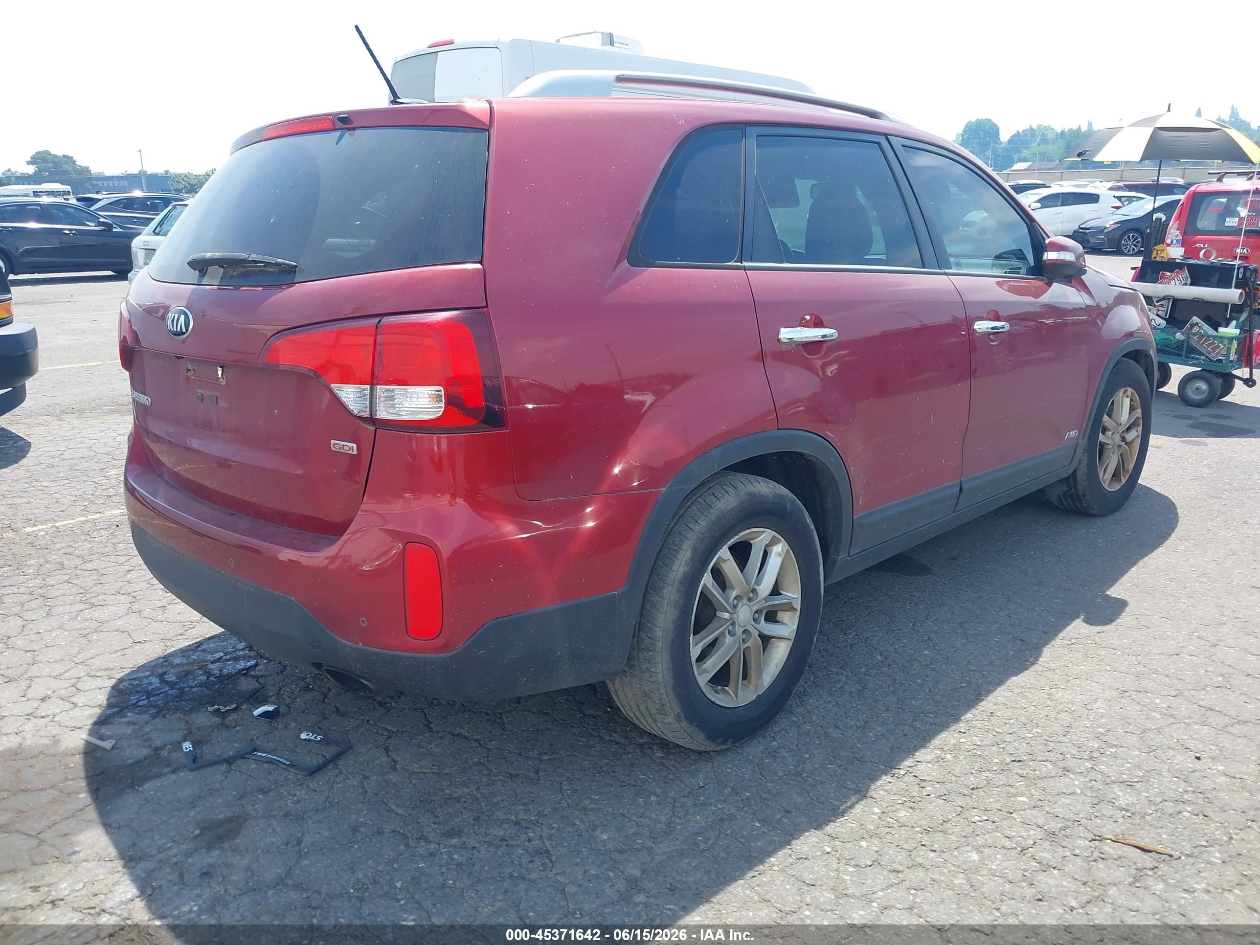 2015 Kia Sorento Lx Red vin: 5XYKTCA68FG585286