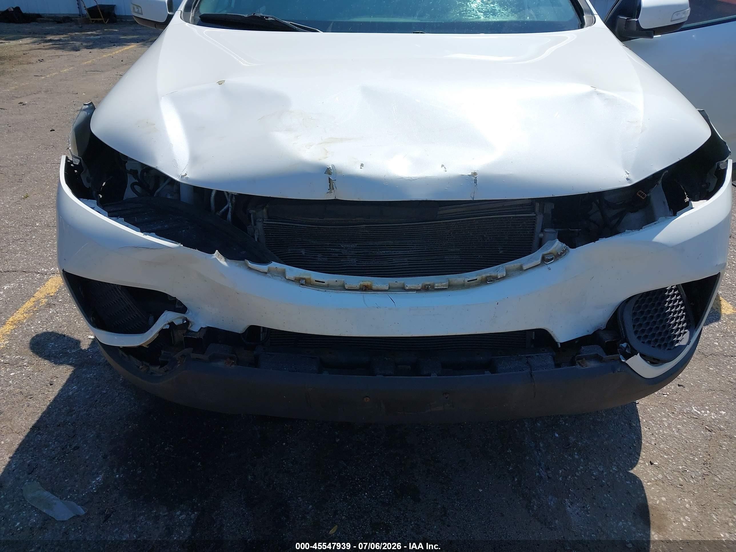 2013 Kia Sorento Lx White vin: 5XYKTCA69DG322513