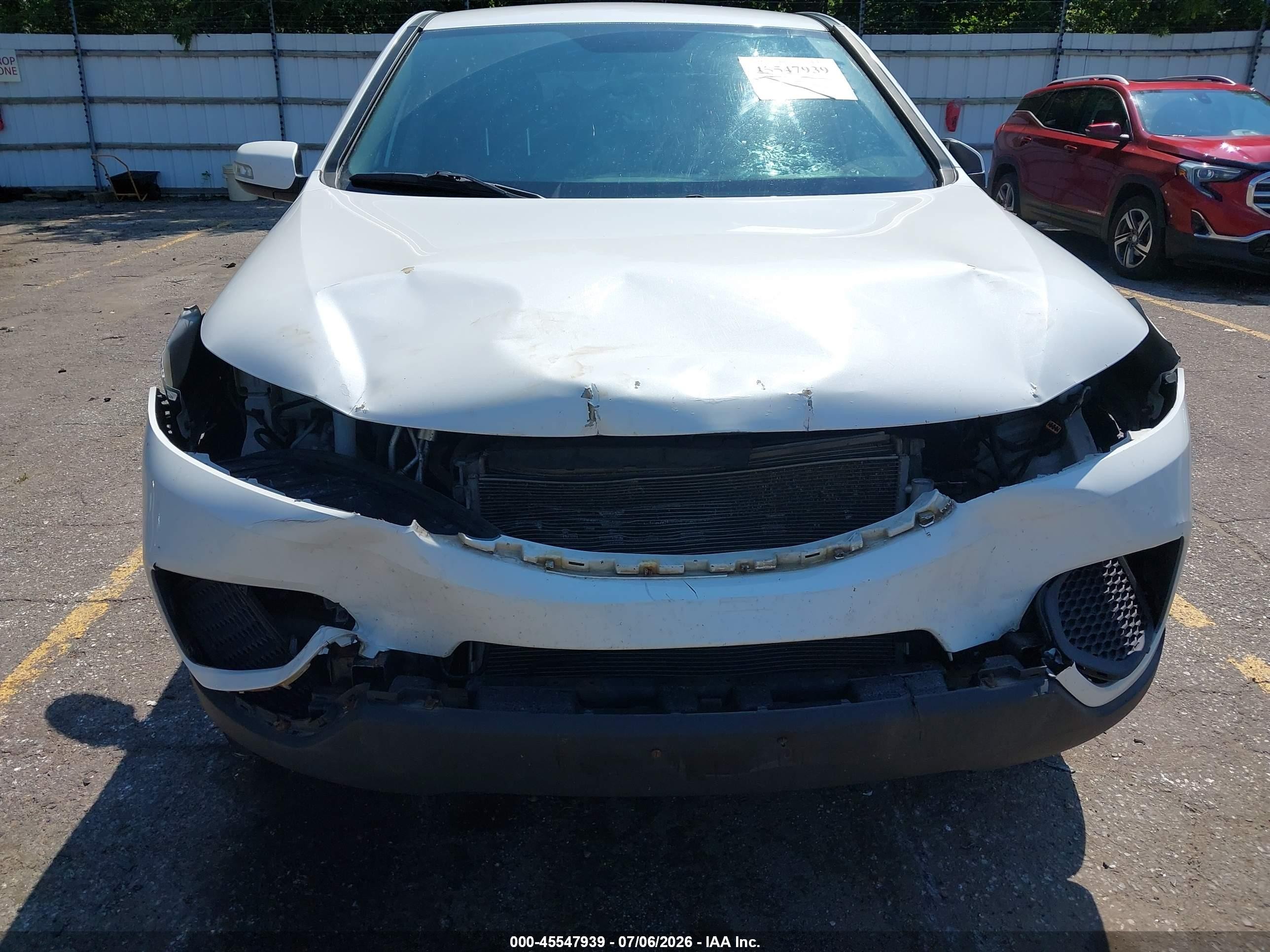 2013 Kia Sorento Lx White vin: 5XYKTCA69DG322513