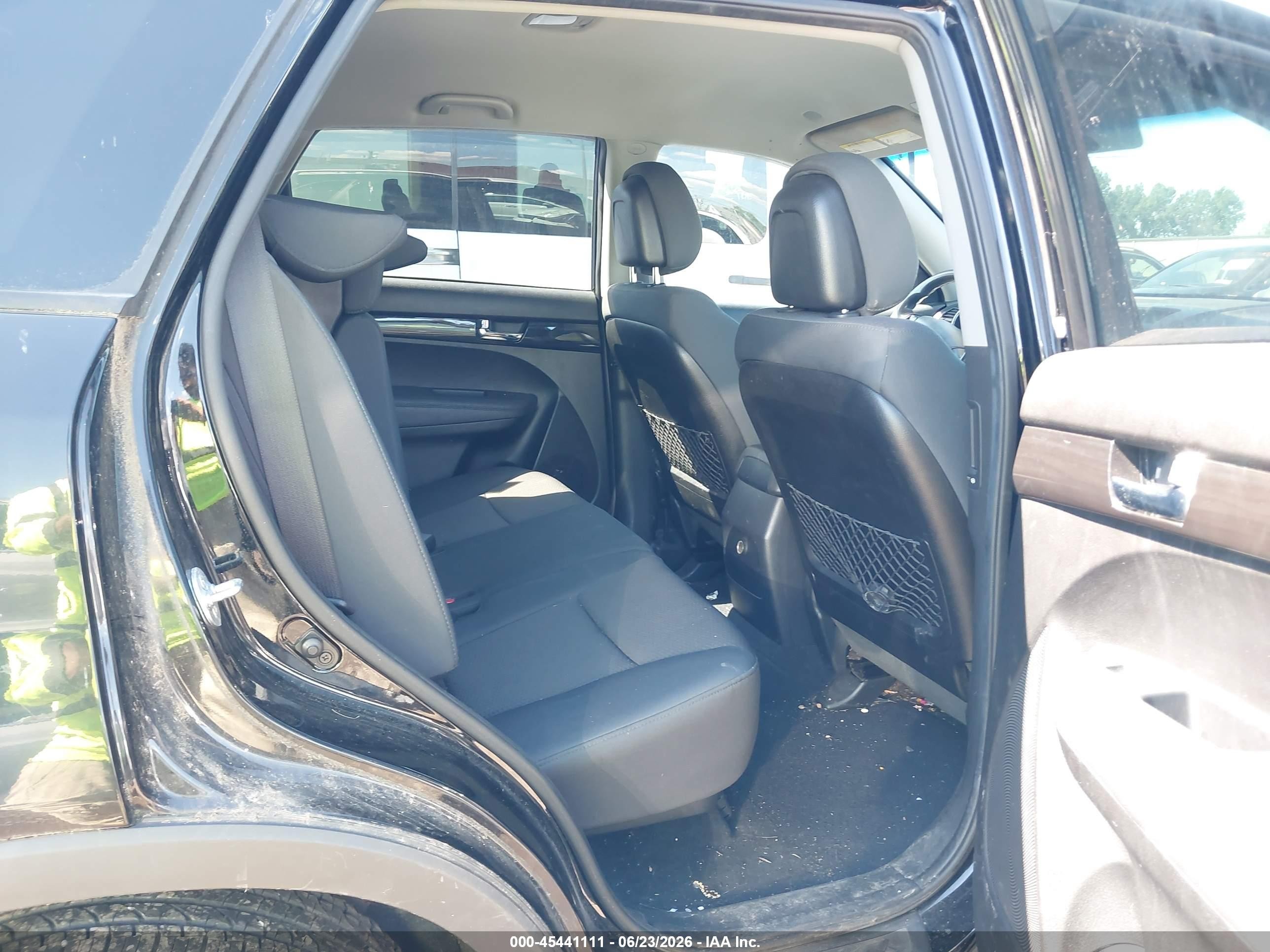 2013 Kia Sorento Lx Black vin: 5XYKTCA69DG325508
