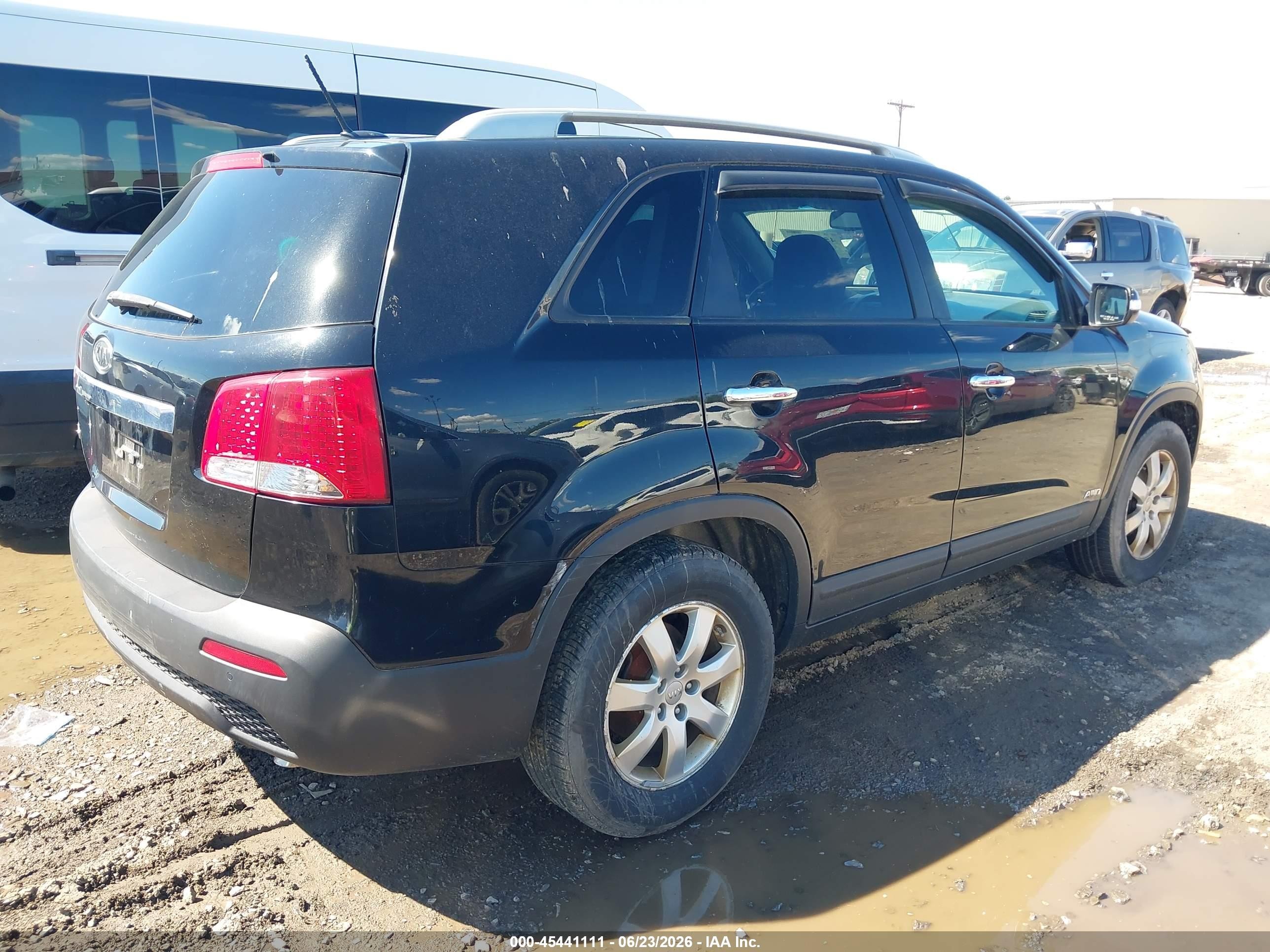 2013 Kia Sorento Lx Black vin: 5XYKTCA69DG325508