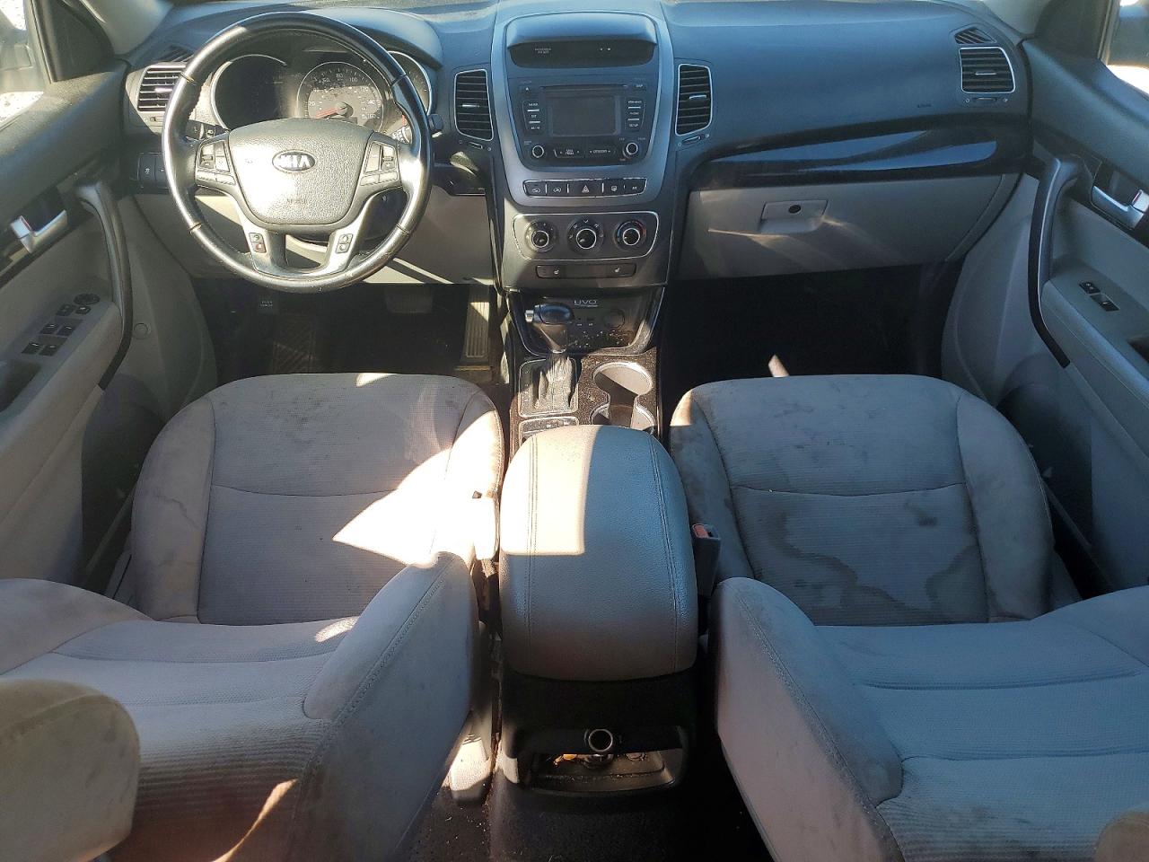 2015 Kia Sorento Lx Silver vin: 5XYKTCA69FG554970