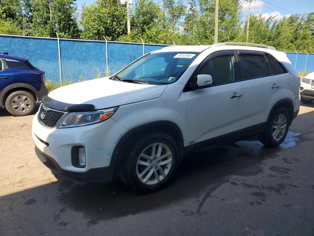 2015 Kia Sorento Lx White vin: 5XYKTCA69FG627318