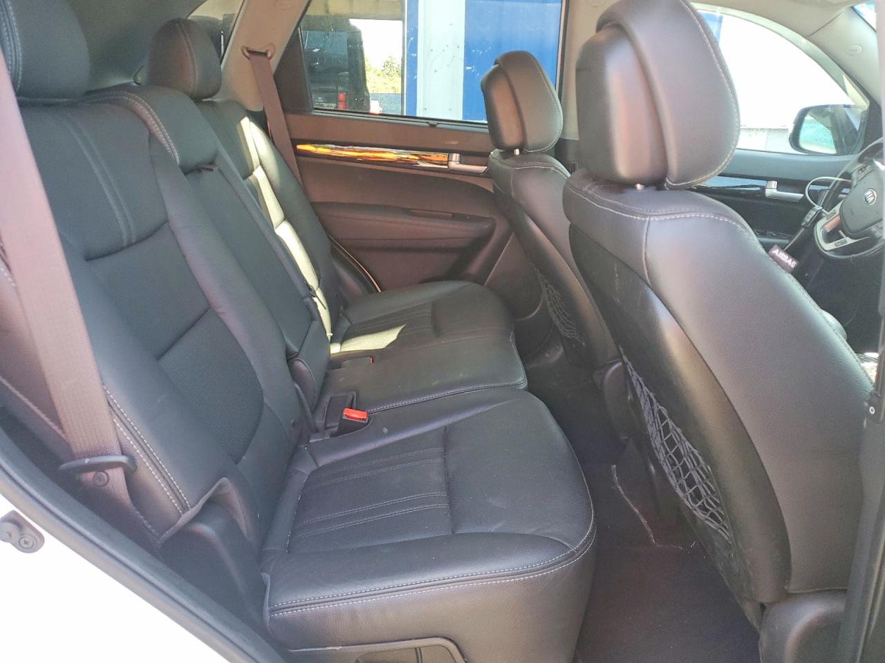 2015 Kia Sorento Lx White vin: 5XYKTCA69FG627318