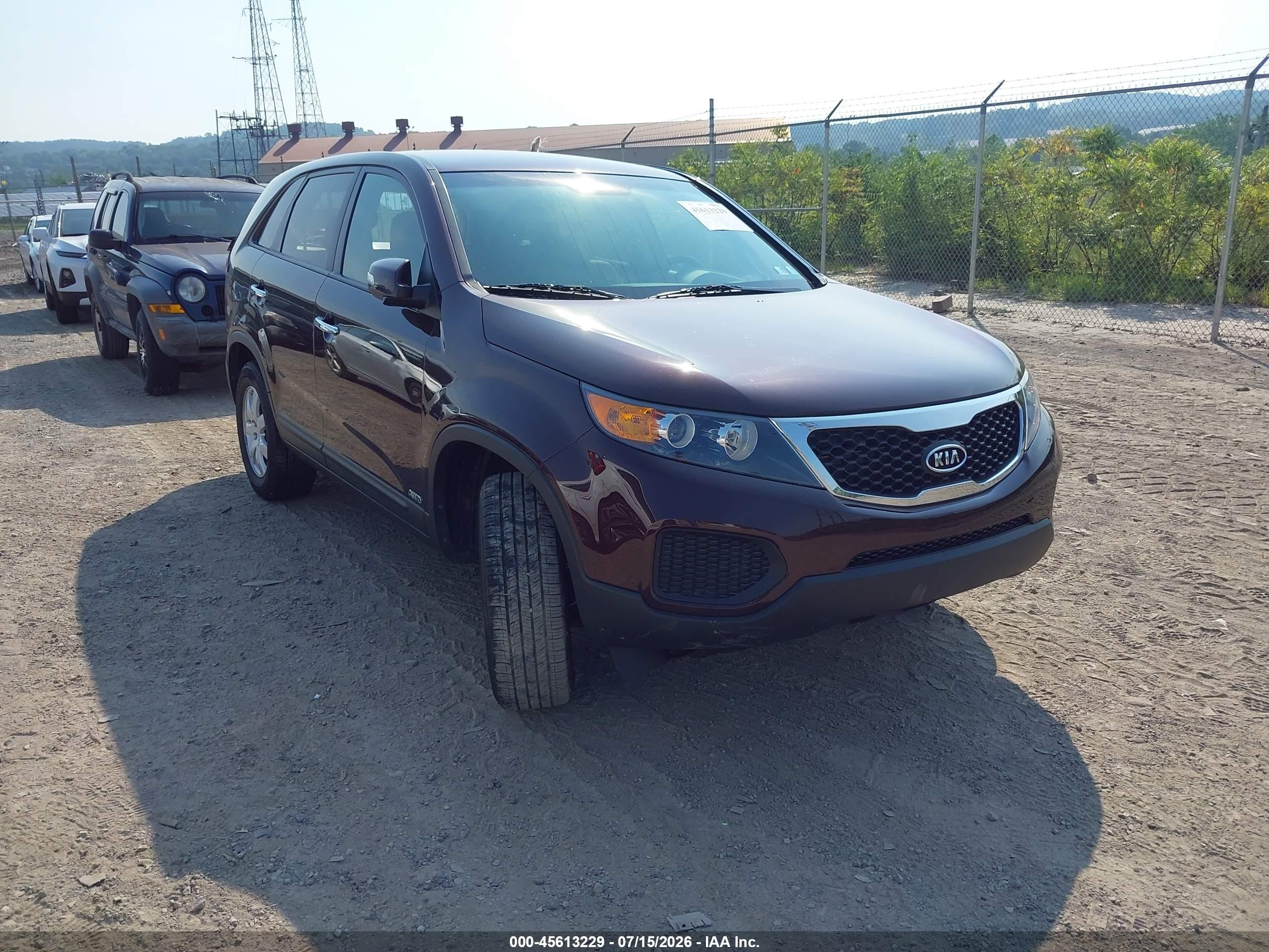 2012 Kia Sorento Lx Maroon vin: 5XYKTCA6XCG198752