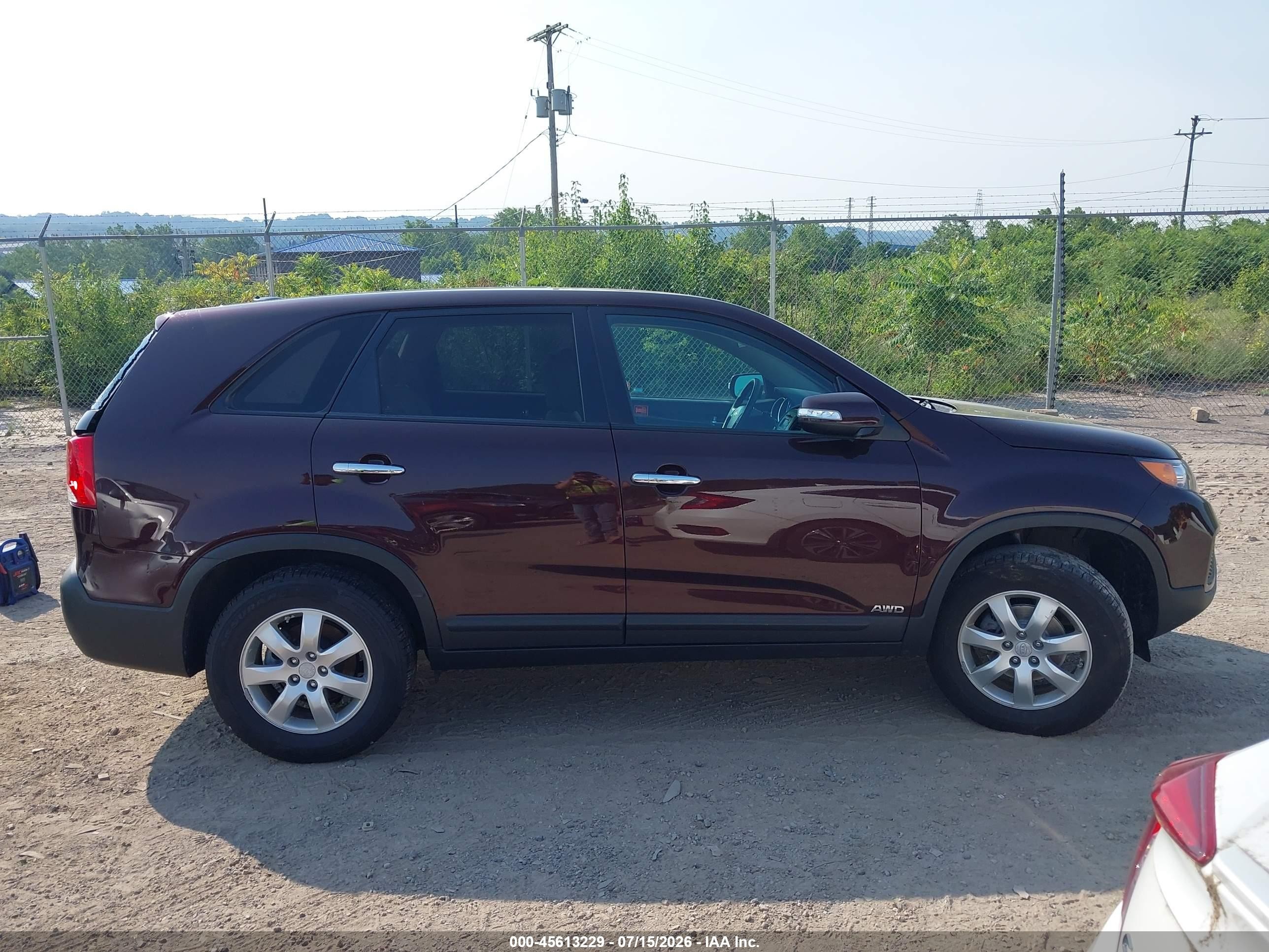 2012 Kia Sorento Lx Maroon vin: 5XYKTCA6XCG198752